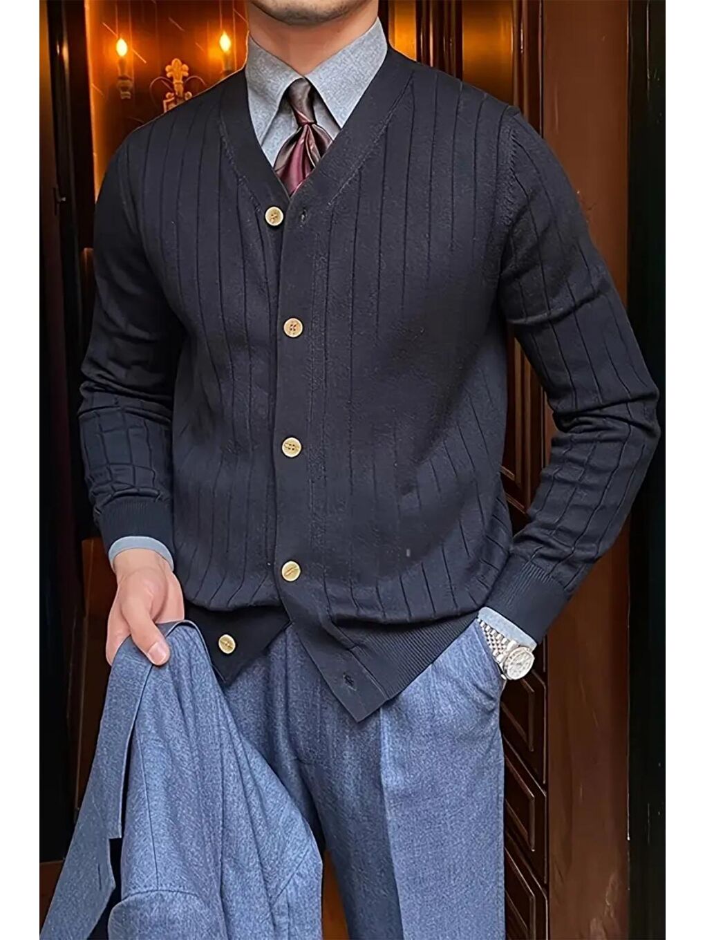 Siyah Michel Dar Kesim Slim Fit Düğmeli V Yaka Hırka Erkek Hırka-1