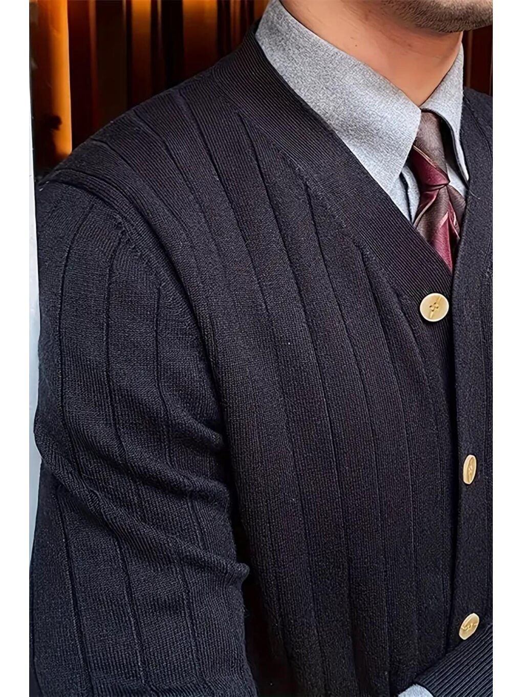 Siyah Michel Dar Kesim Slim Fit Düğmeli V Yaka Hırka Erkek Hırka-2