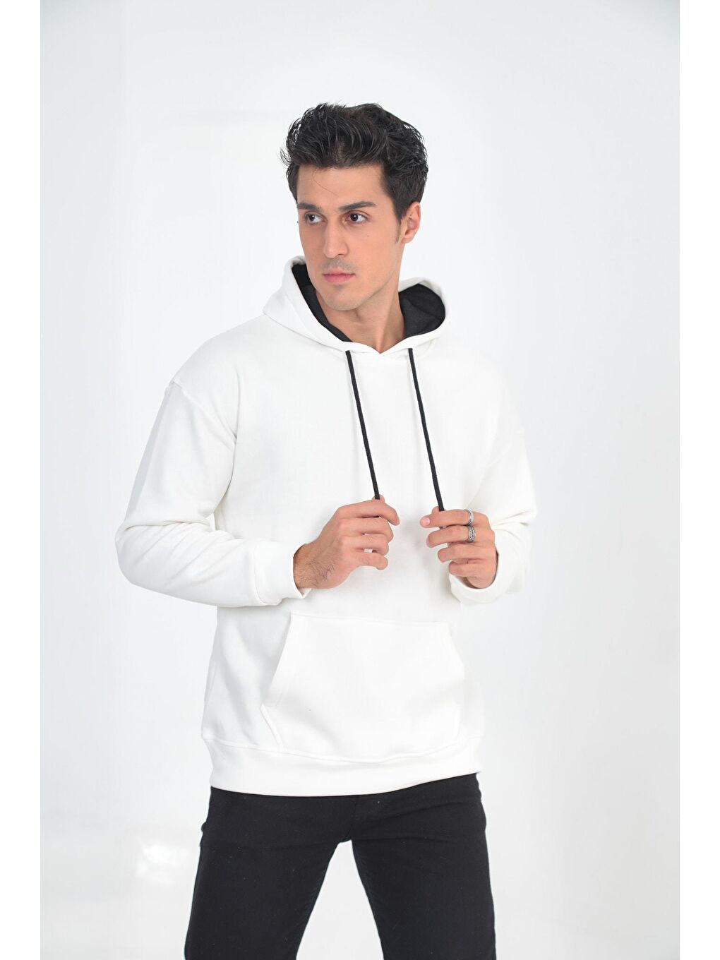 Beyaz Erkek Oversize Kanguru Cep Sweatshirt-4