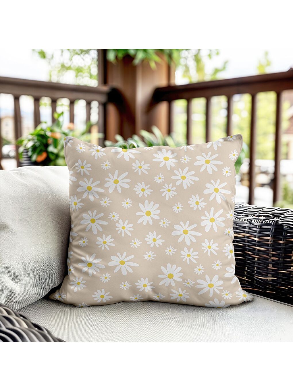 Karışık Bahar Temalı Kadife Kırlent Kılıfı 43x43 Cm Çift Taraf Baskı