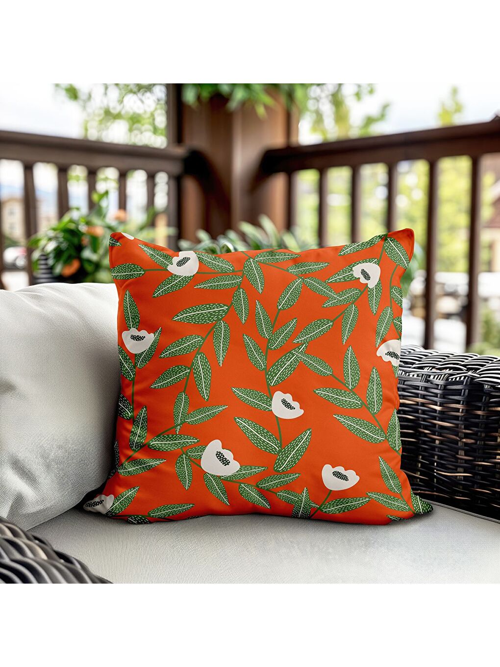 Karışık Bahar Temalı Kadife Kırlent Kılıfı 43x43 Cm Çift Taraf Baskı