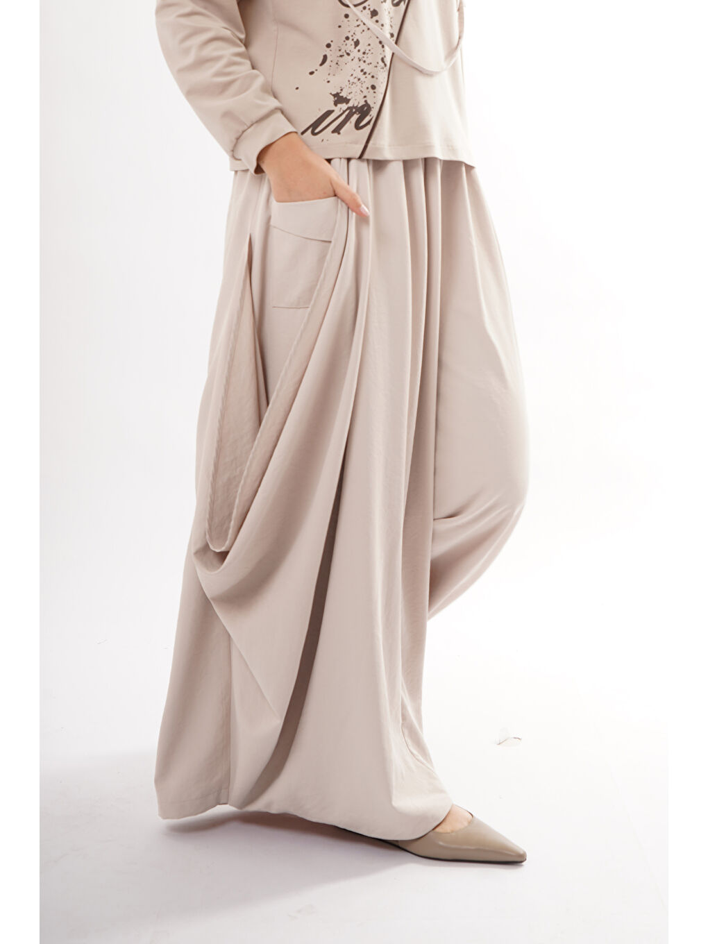 Bej Yandan Büyük Torba Cepli Zeyna Pantolon 330 Taş