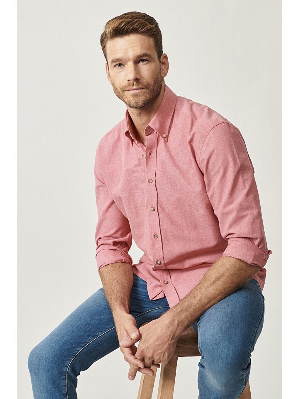 Erkek Kırmızı Slim Fit Dar Kesim Düğmeli Yaka Pamuklu Oxford Gömlek-1