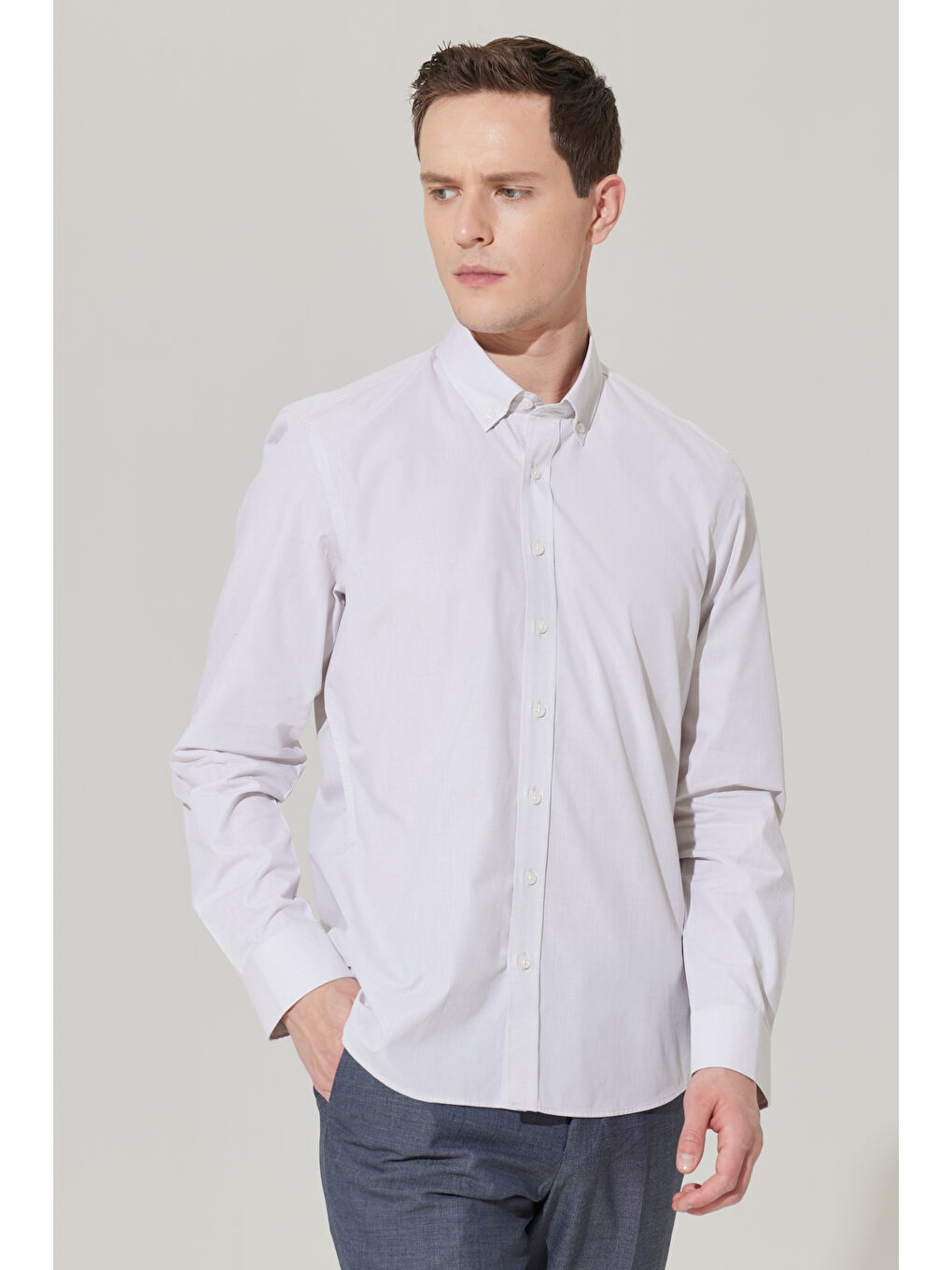 Erkek Bej Slim Fit Dar Kesim Düğmeli Yaka %100 Pamuk Gömlek