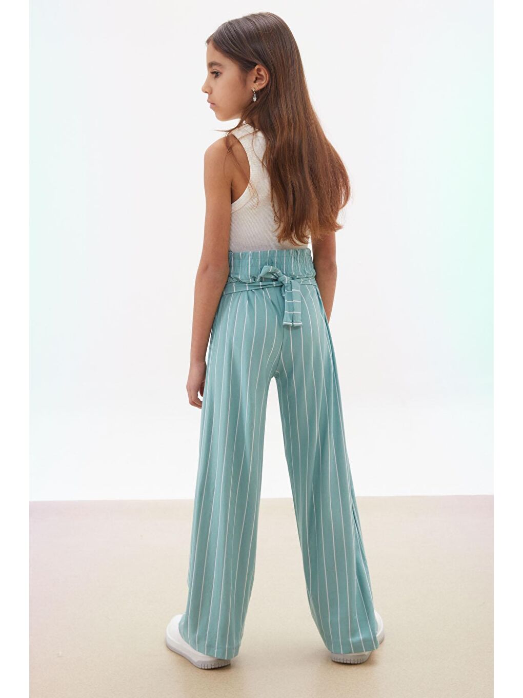 Yeşil Çizgi Desenli Kuşaklı Geniş Paça Kız Çocuk Pantolon 18098-4