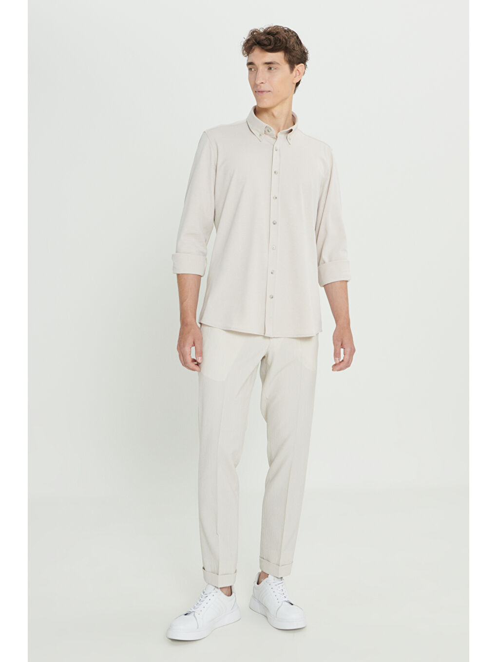Erkek Bej Comfort Fit Geniş Kesim Düğmeli Yaka Pamuklu Gömlek-1