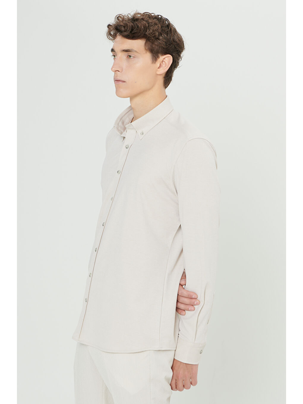 Erkek Bej Comfort Fit Geniş Kesim Düğmeli Yaka Pamuklu Gömlek-3