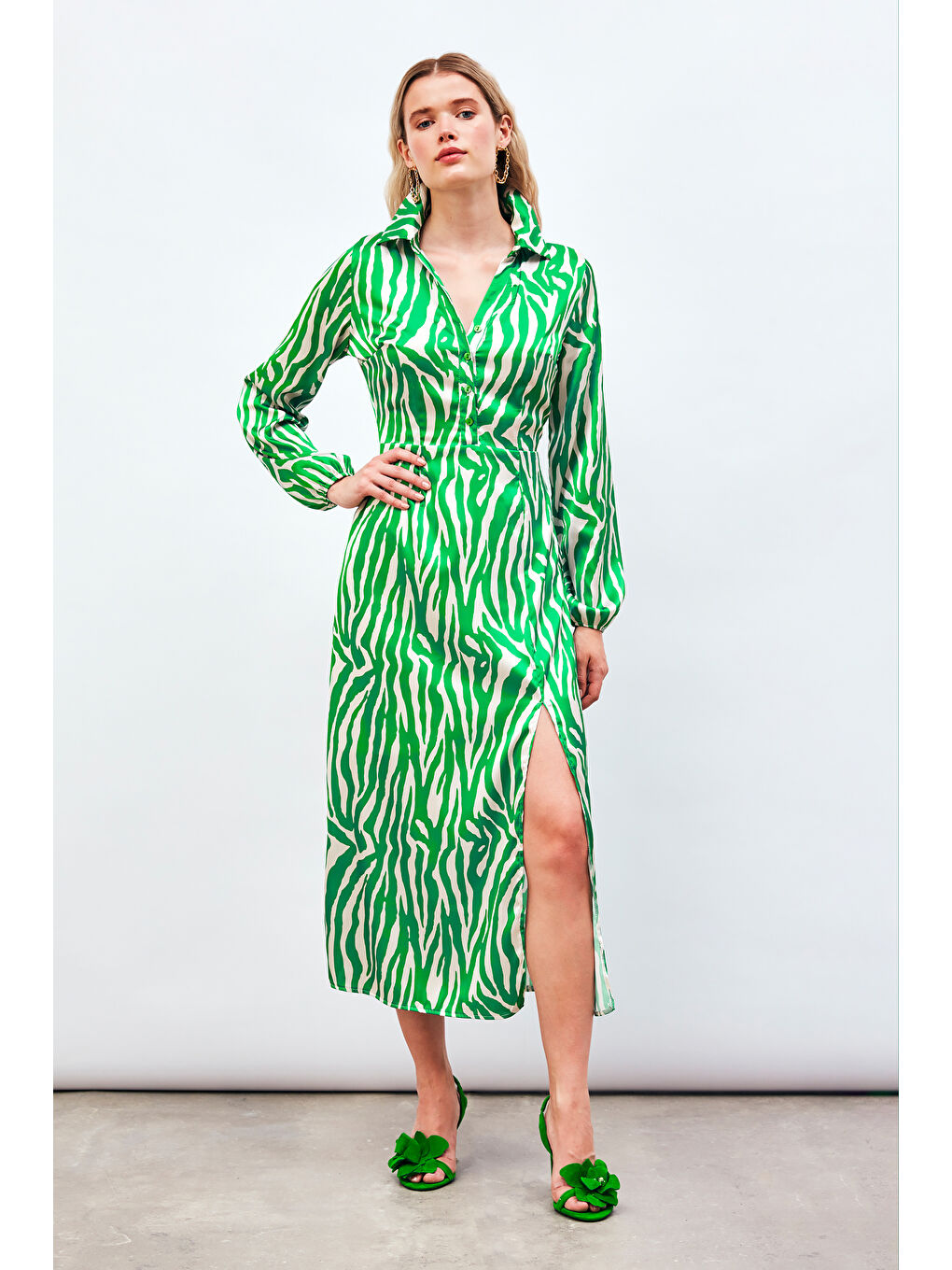 Yırtmaç Detaylı Gömlek Elbise - Yeşil