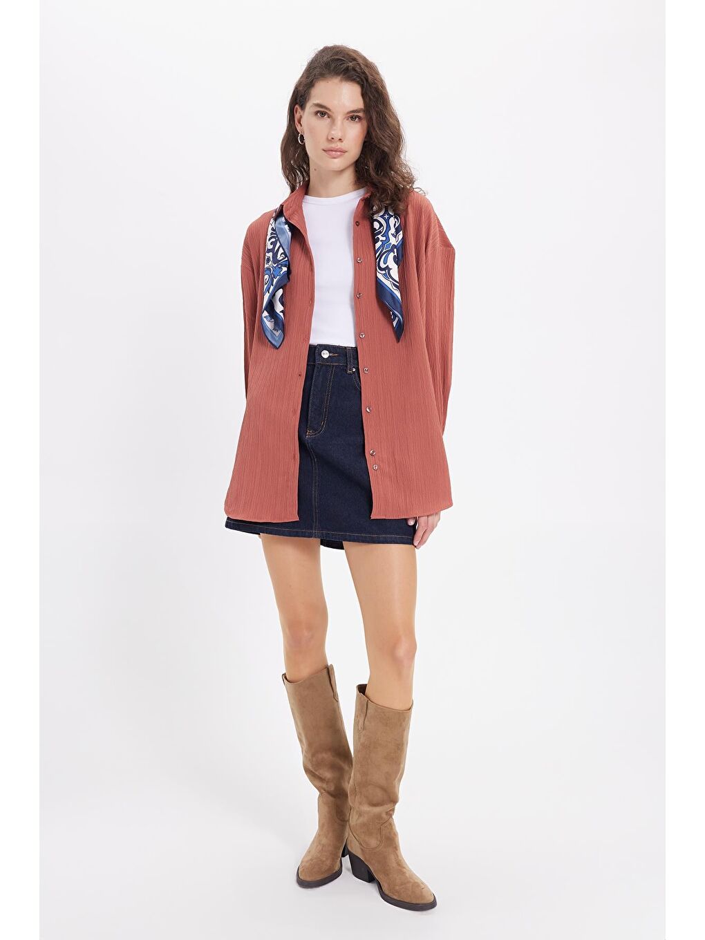 Pembe Kadın Oversize Geniş Kesim Bürümcük Pens Detaylı Uzun Kollu Dokulu Gül Kurusu Gömlek-3