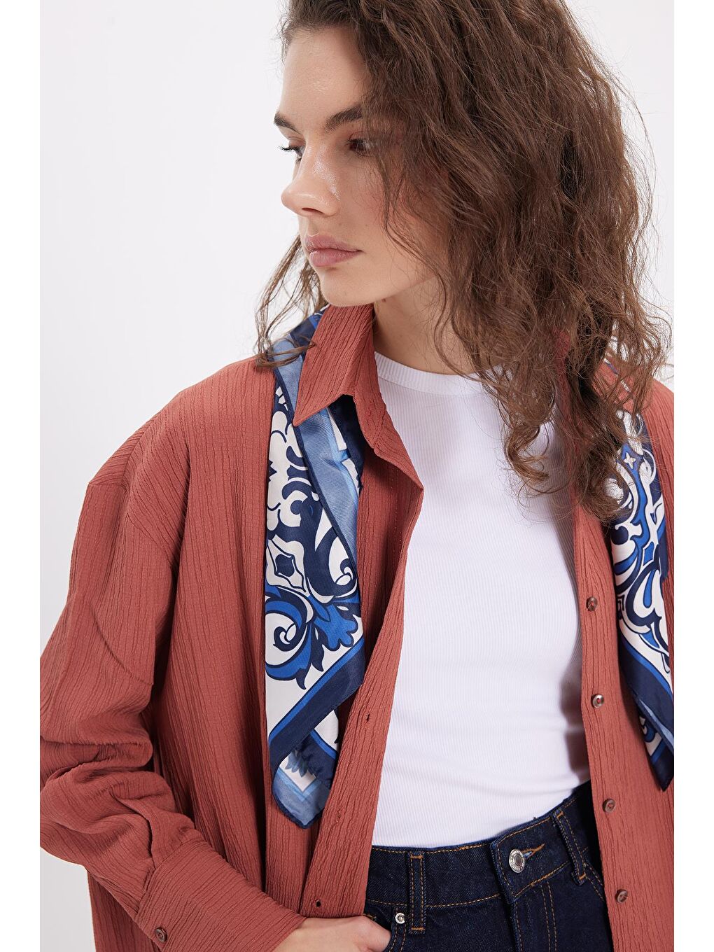 Pembe Kadın Oversize Geniş Kesim Bürümcük Pens Detaylı Uzun Kollu Dokulu Gül Kurusu Gömlek-5