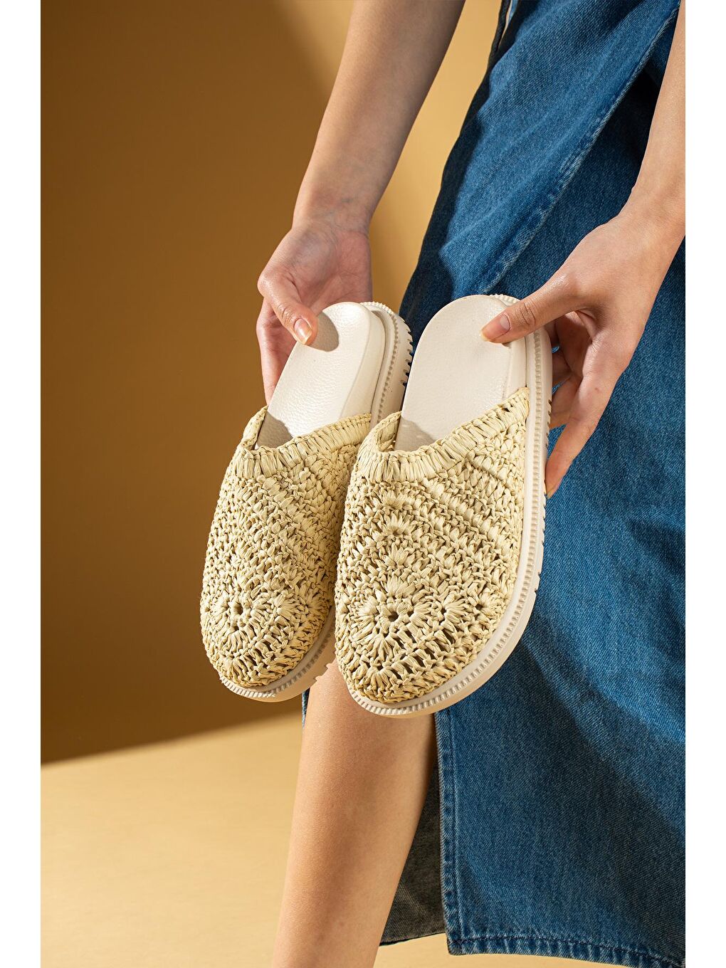 Bej Comfort Taban Hasır Örgü Detaylı Kadın Terlik 024-900-24Hasır-1