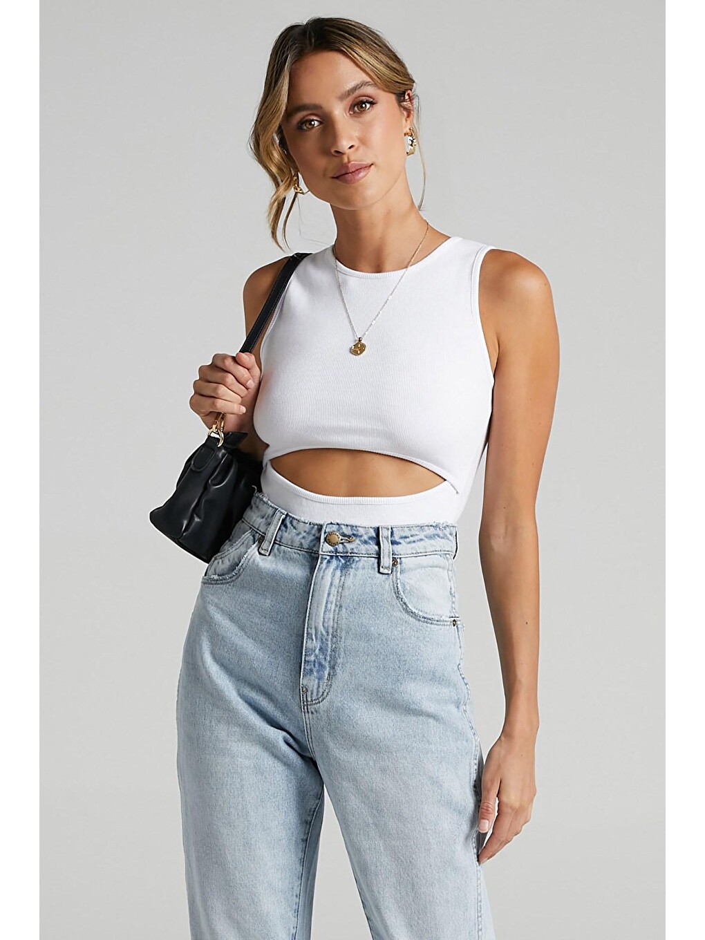 Beyaz Yırtık Detaylı Basic Bodysuit-1