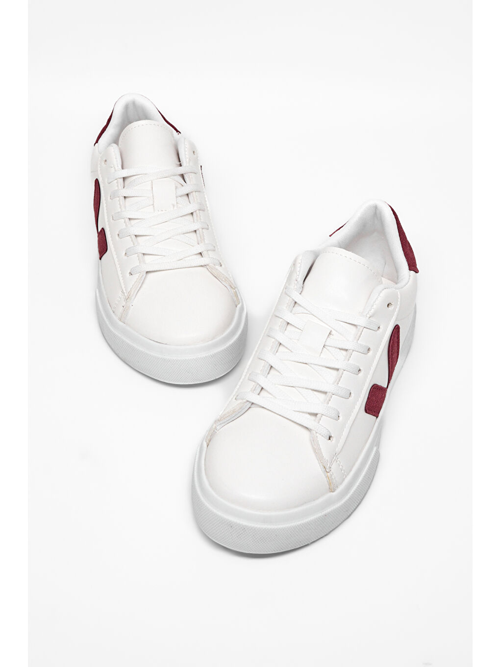 Kadın Beyaz Bordo Kauçuk Taban Rahat Bağcıklı Sneaker-2