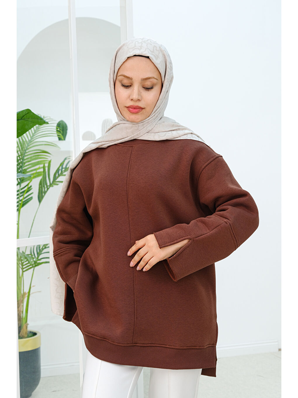 Locco Moda Bilek Yırtmaç Detaylı Oversize Sweatshirt  Kahverengi - 2