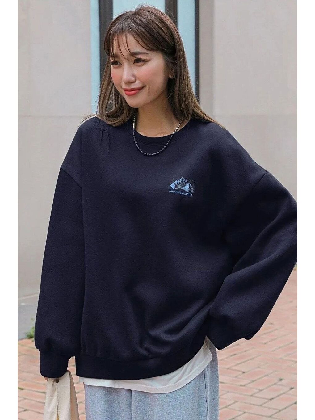 Trendseninle Koyu Lacivert Kadın Lacivert Arid Mountain Baskılı Oversize Sweatshirt