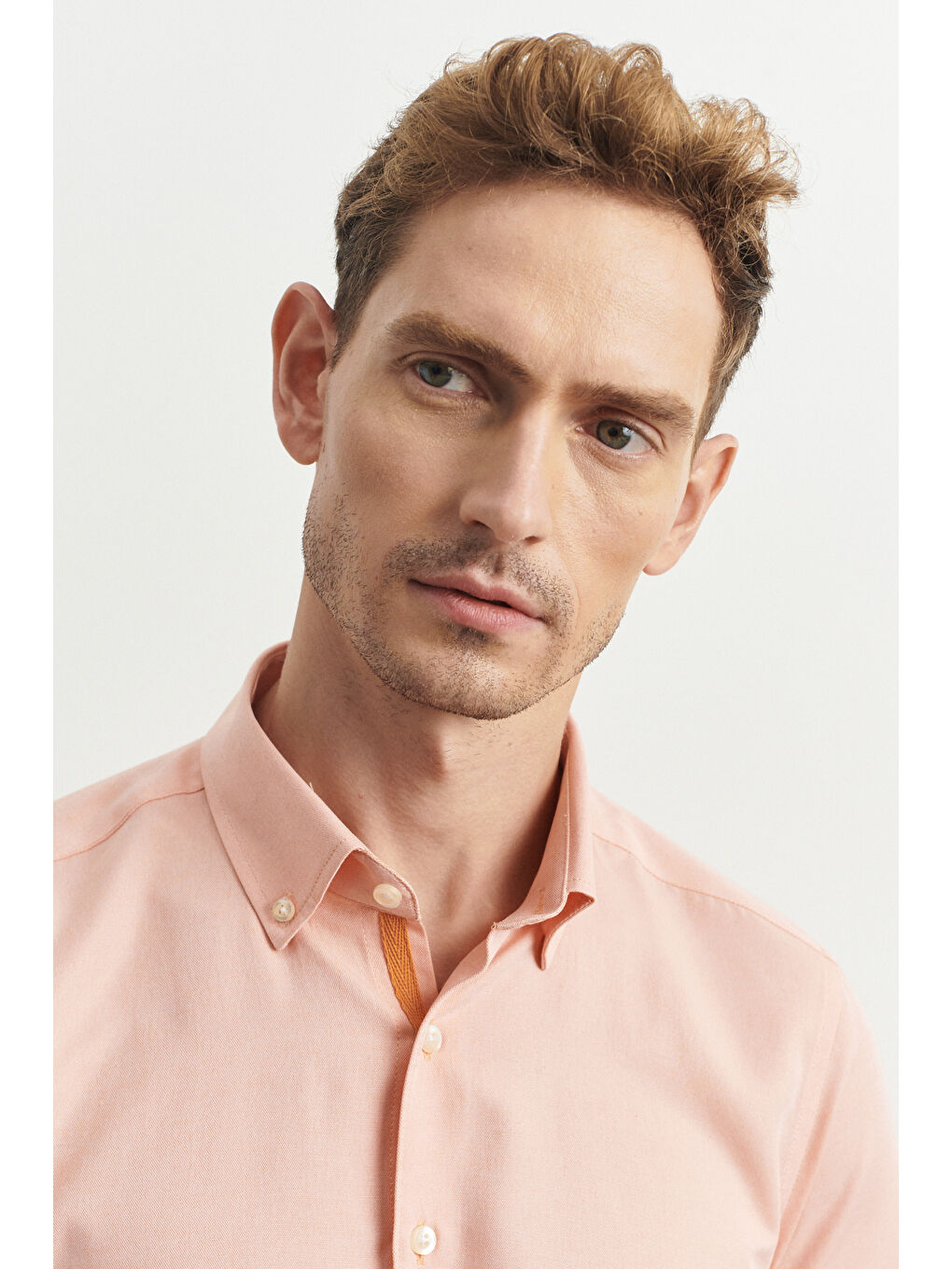 Erkek Turuncu Slim Fit Dar Kesim Düğmeli Yaka Uzun Kollu Oxford Gömlek-2