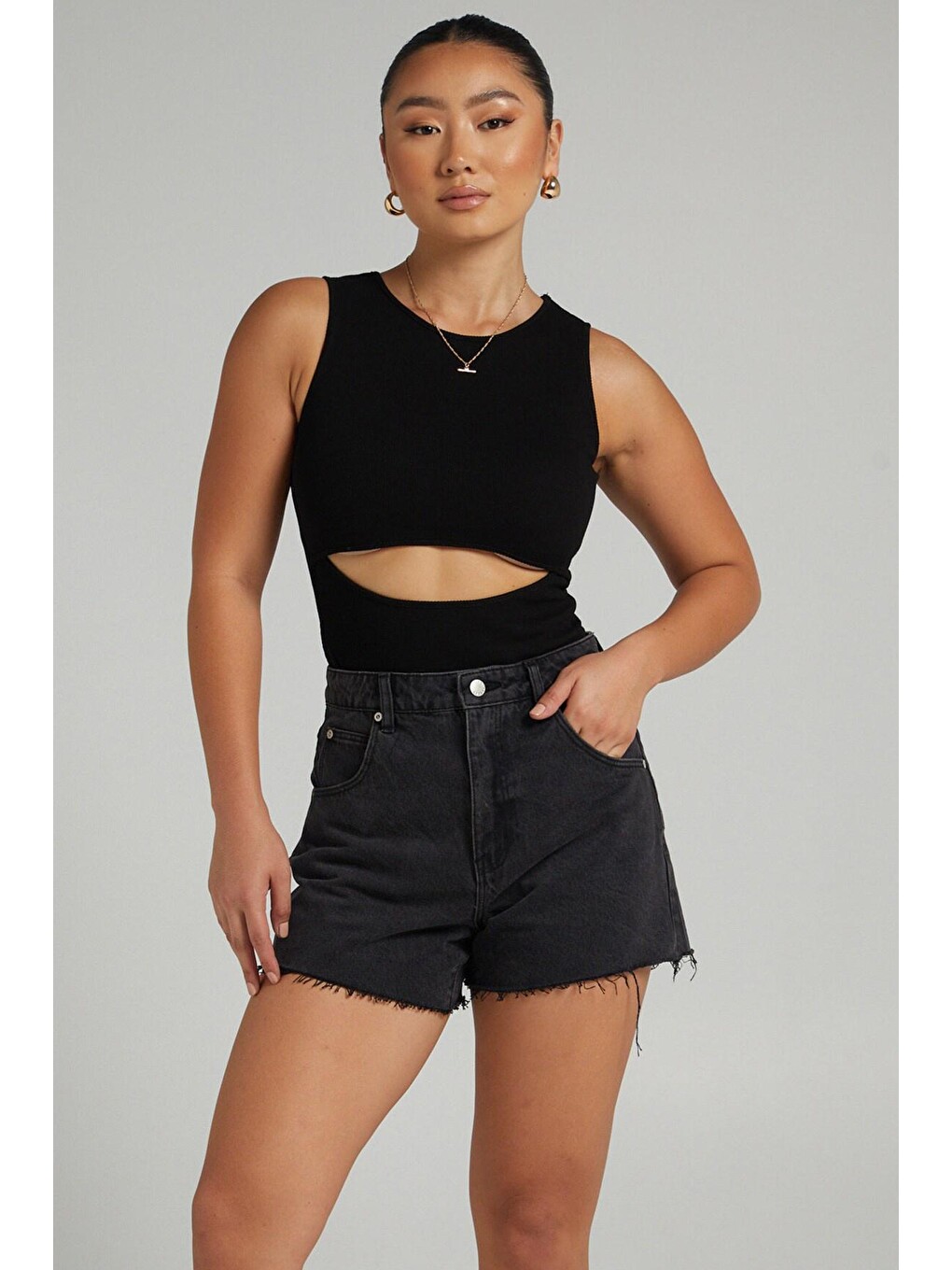 Siyah Yırtık Detaylı Basic Bodysuit