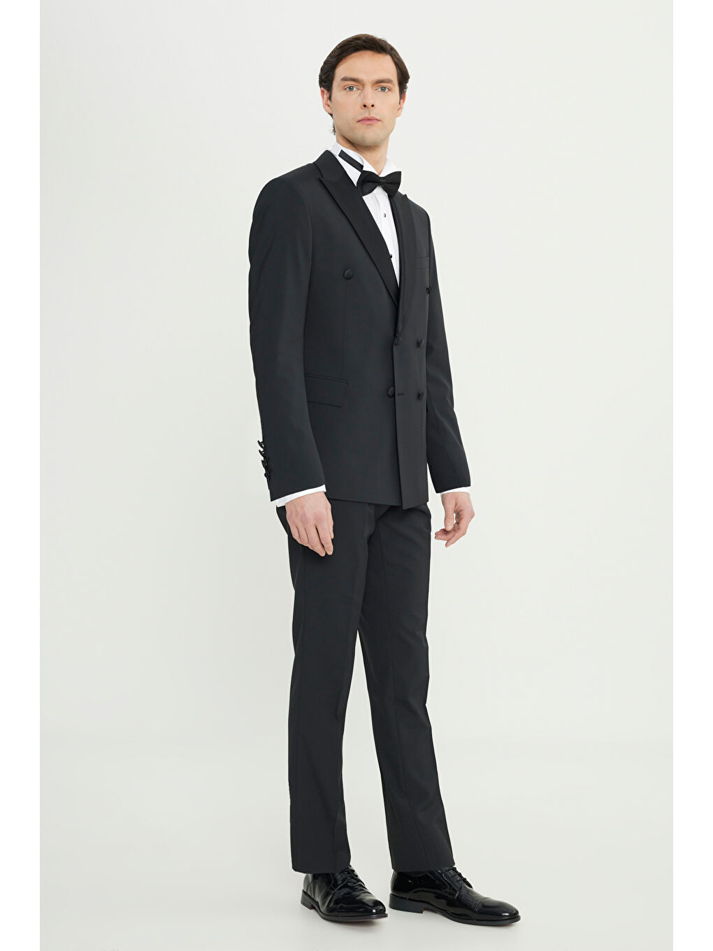 Erkek Siyah Yünlü Slim Fit Dar Kesim Kırlangıç Yaka Kapak Cepli Kruvaze Damatlık Smokin Takım-2