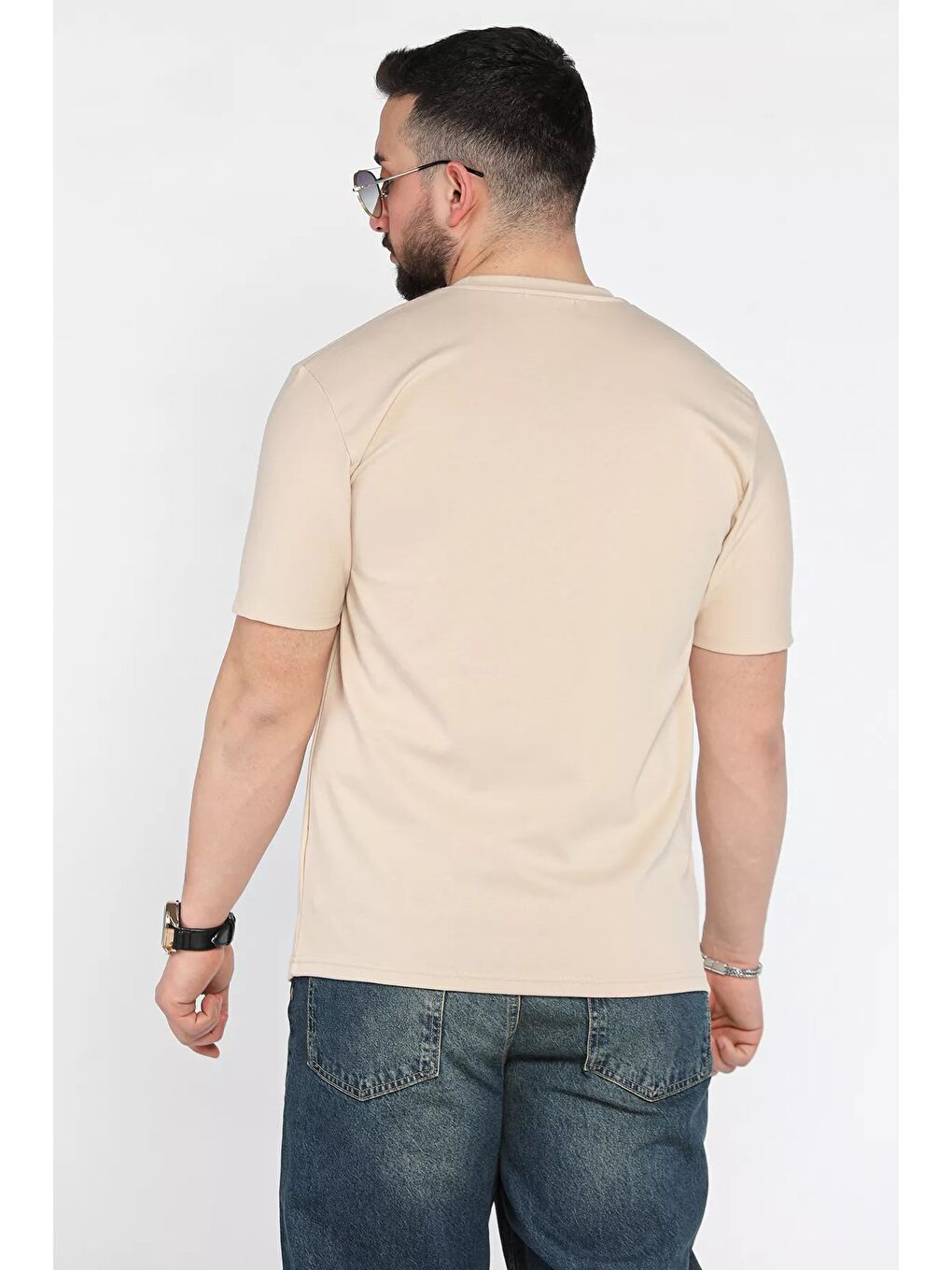 Bej Erkek Bisiklet Yaka Harf Baskılı Tişört-2