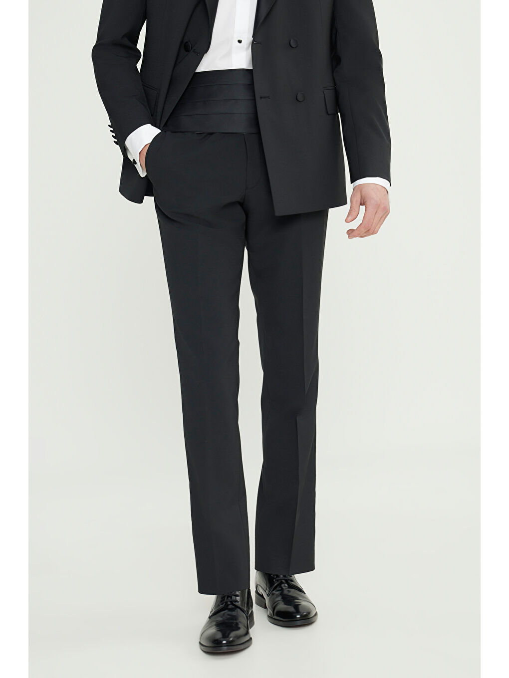 Erkek Siyah Yünlü Slim Fit Dar Kesim Kırlangıç Yaka Kapak Cepli Kruvaze Damatlık Smokin Takım-5