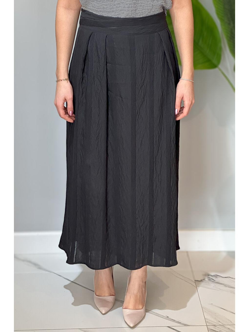 Paraşüt Dokulu Etek NS25 8004 Siyah-1