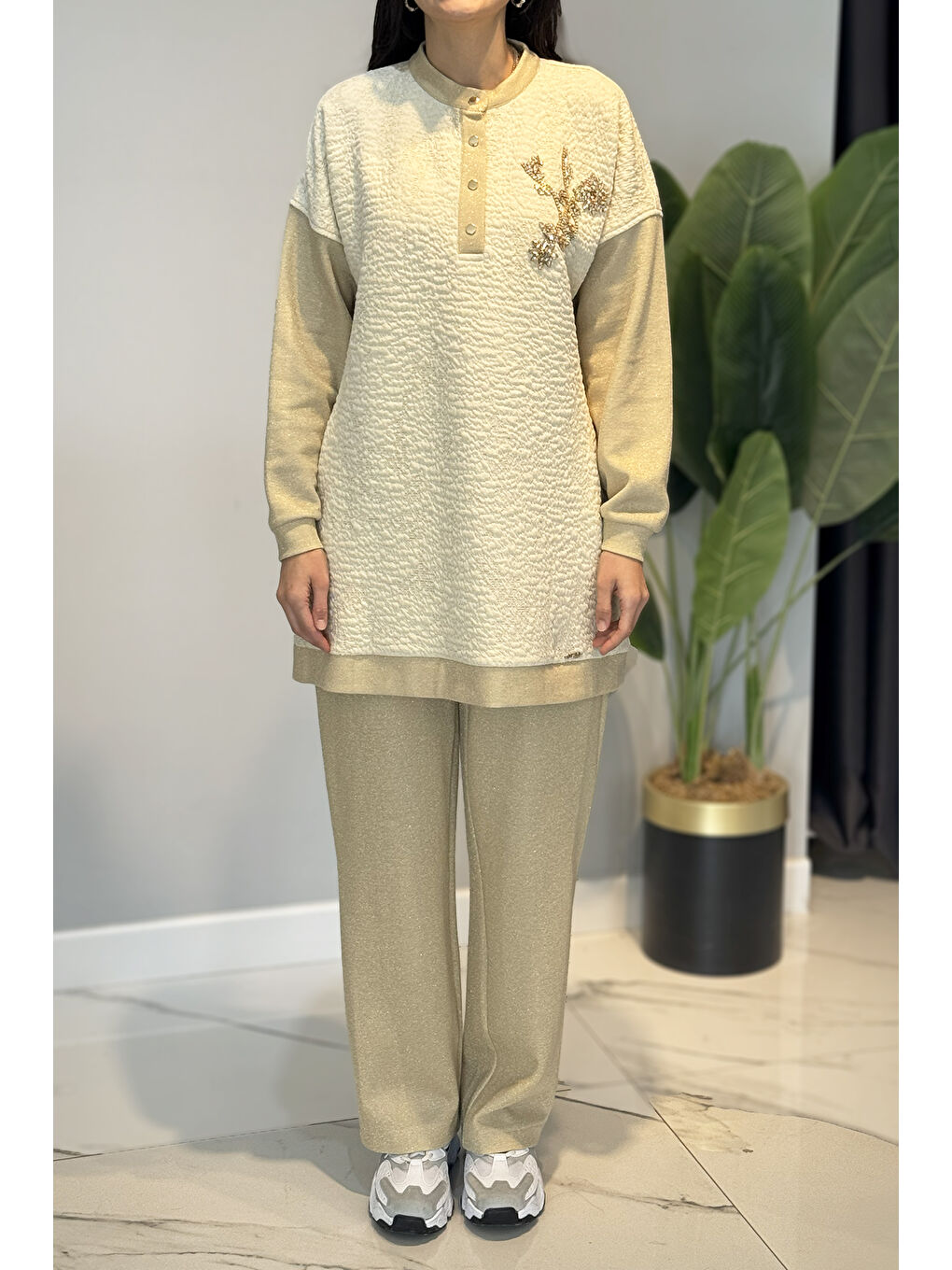 Ekru Kadın Boncuk İşleme Detay Simli Örme Kumaş Tunik Pantolon Takım 7323 Krem-1