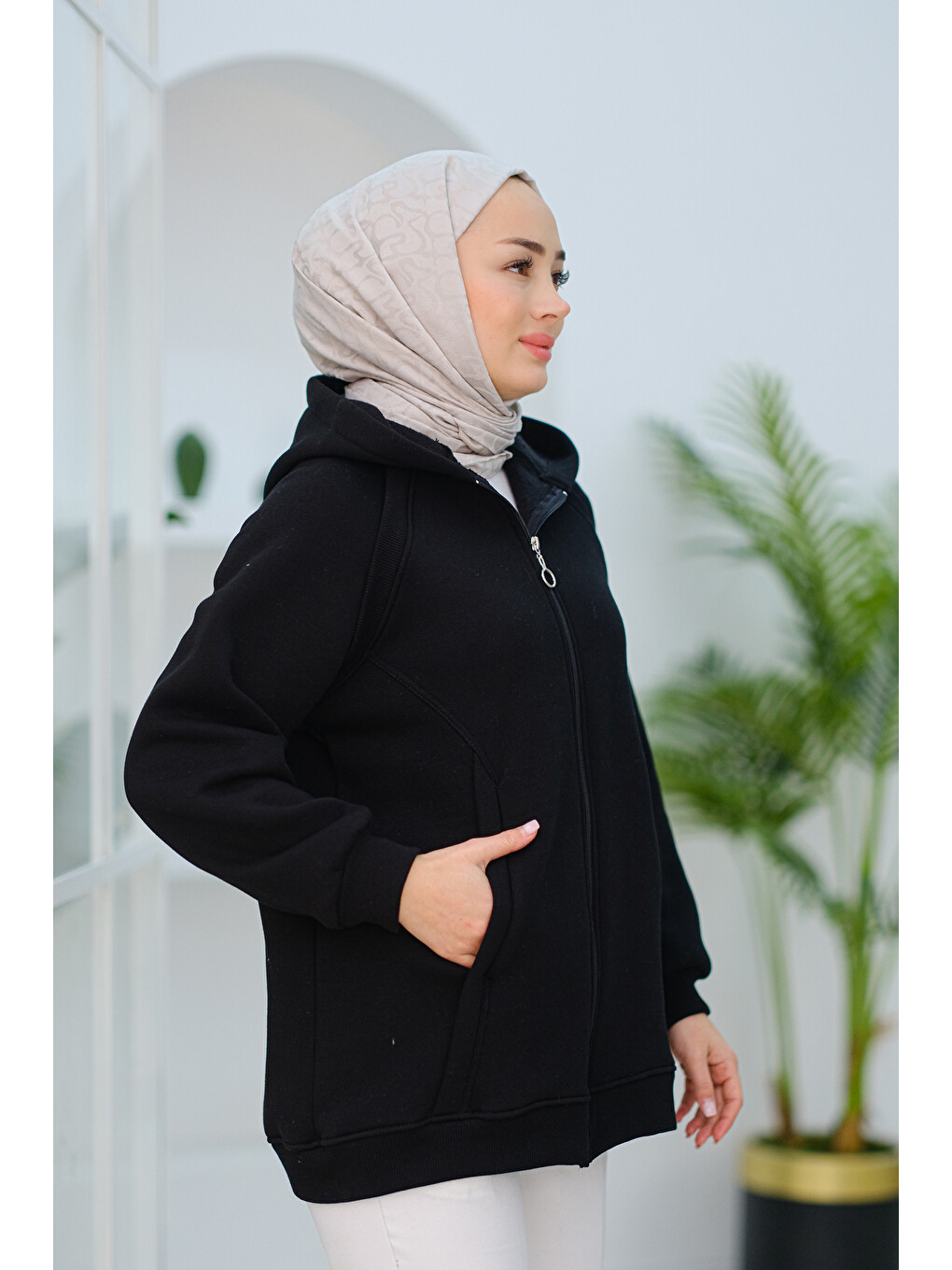 Süveter Detay Kapüşonlu Hırka Siyah-2