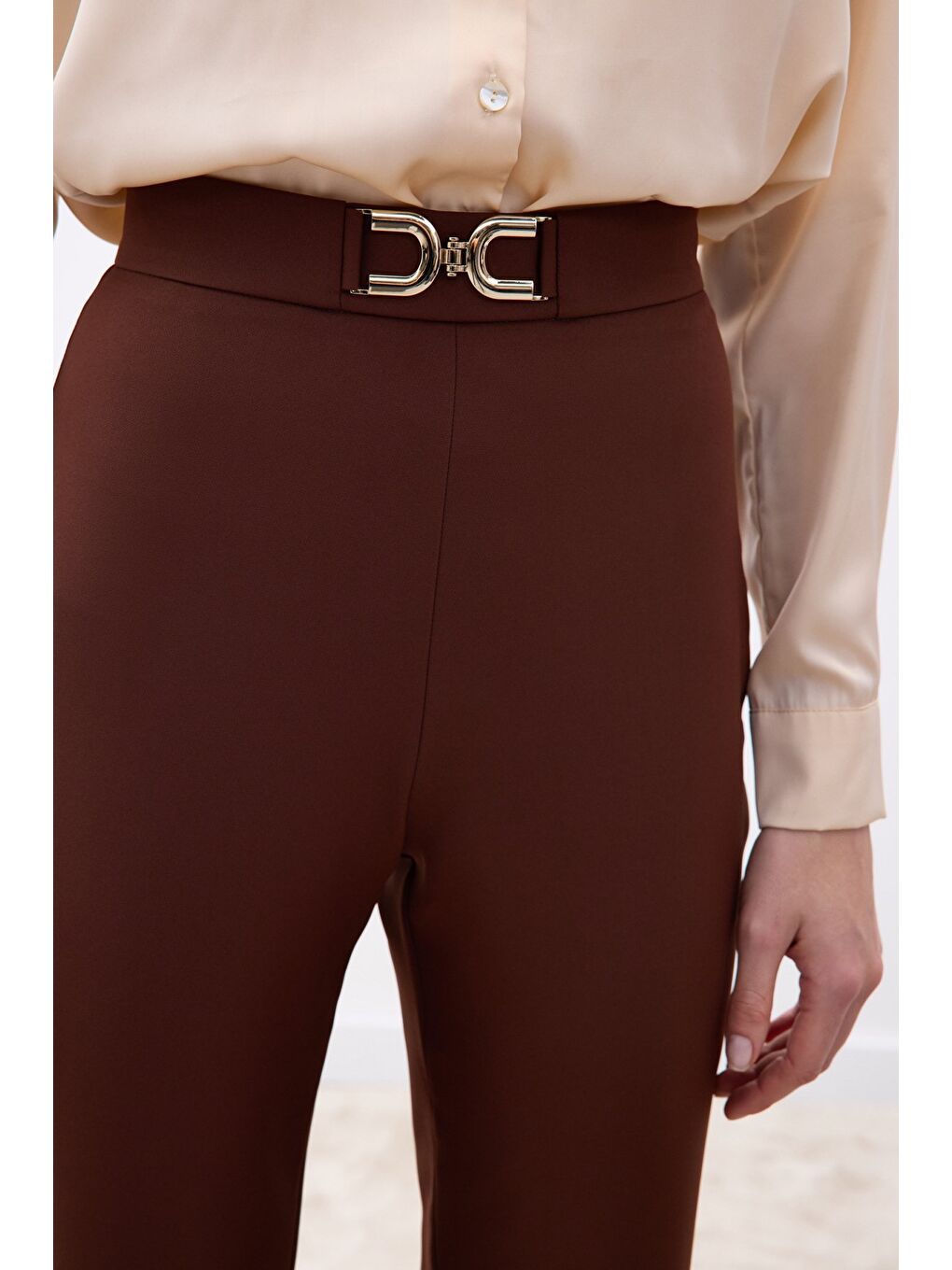 Kahverengi Aksesuar Detaylı Pantolon - Kahve-5