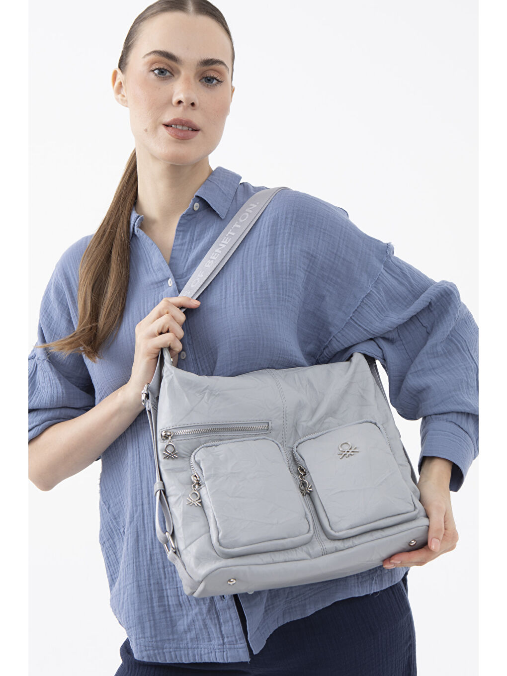 Gri Kadin Kol Çantasi A.gri̇ BNT1471