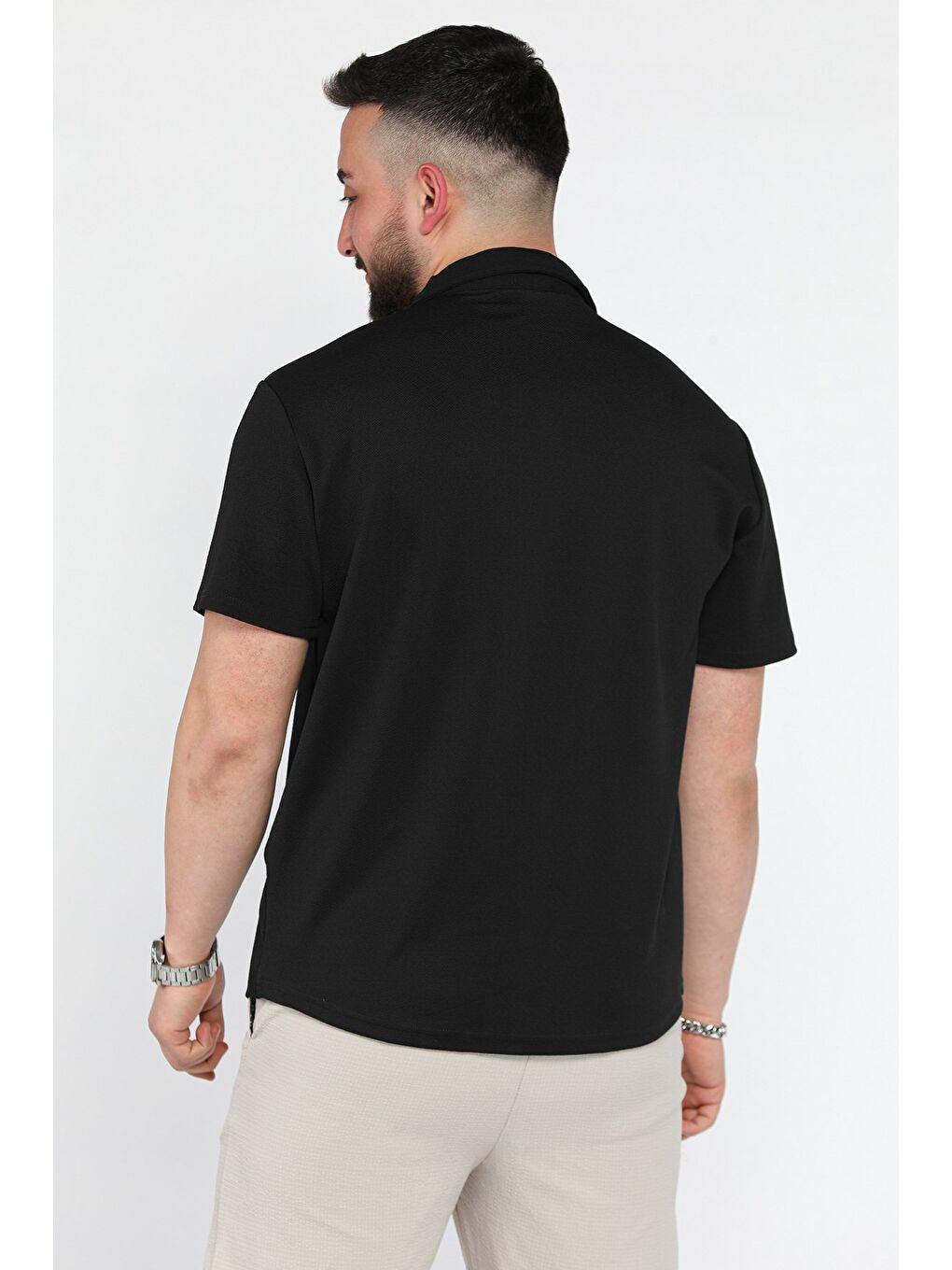 Siyah Apaş Yaka Erkek Kısa Kol Gömlek-2