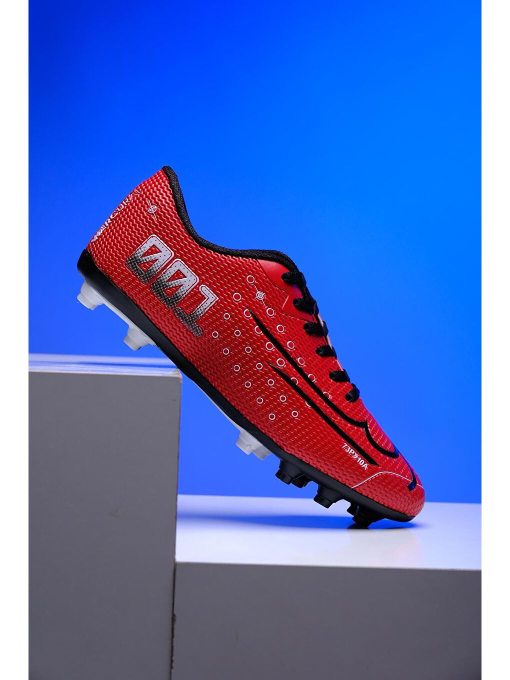 Kırmızı W001 Erkek Çim Halı Saha Dişli Krampon