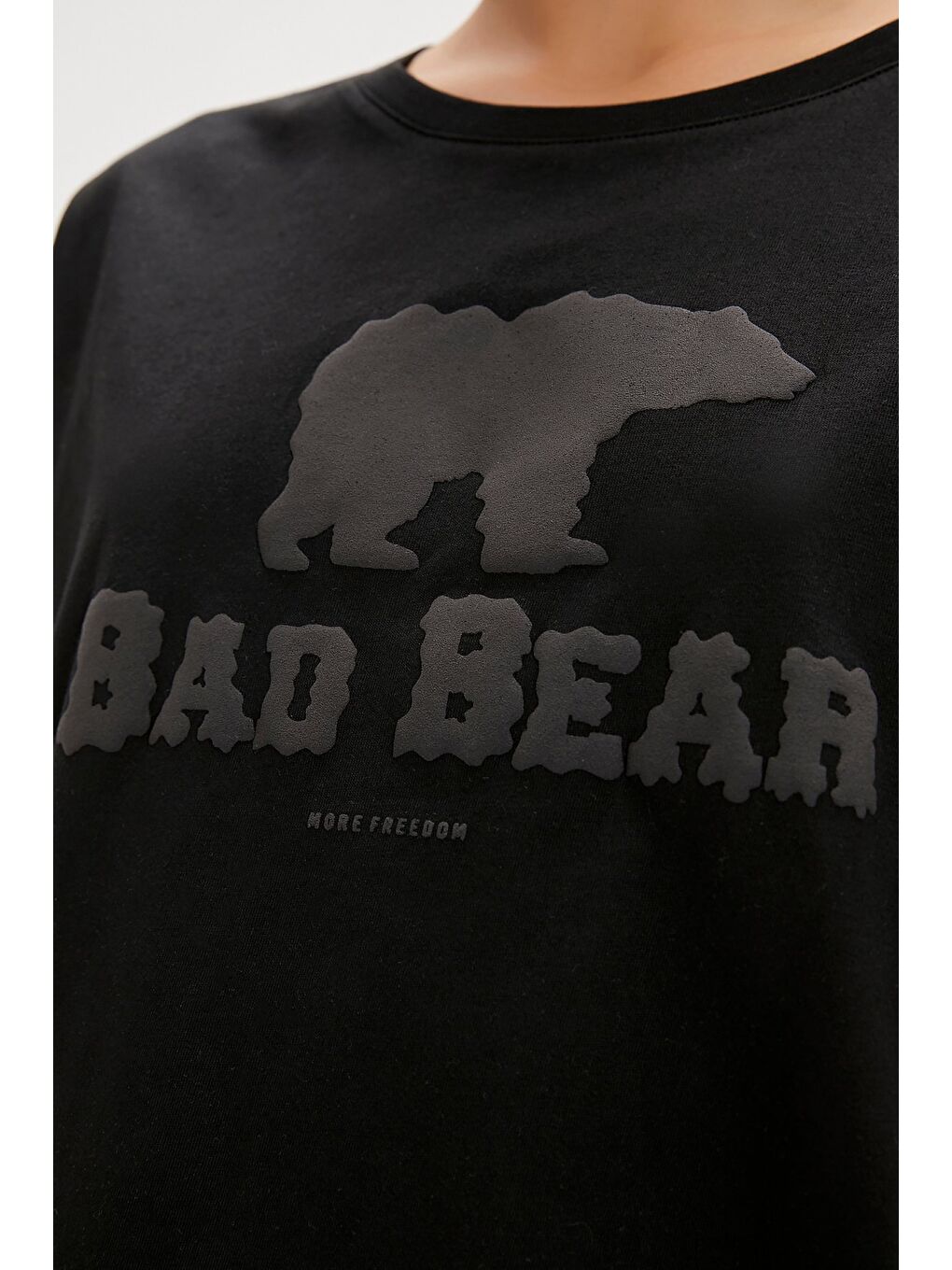 Holly Siyah Baskılı Kadın Tişört-1