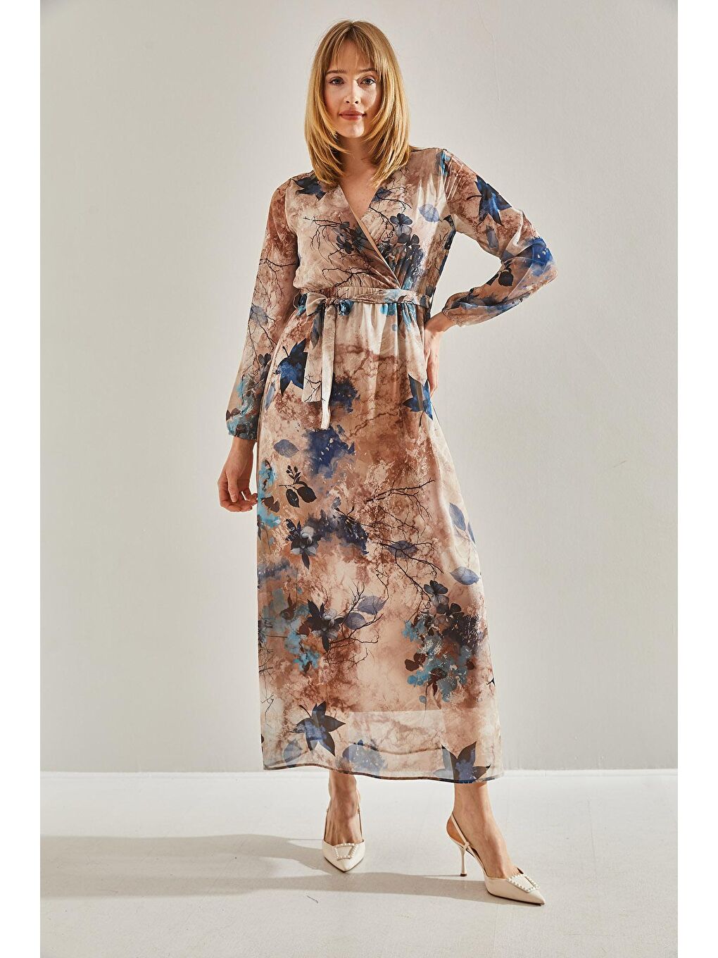 Kahverengi Kadın Astarlı Beli Lastikli V Yaka Kruvaze Kuşaklı Şifon Elbise-2