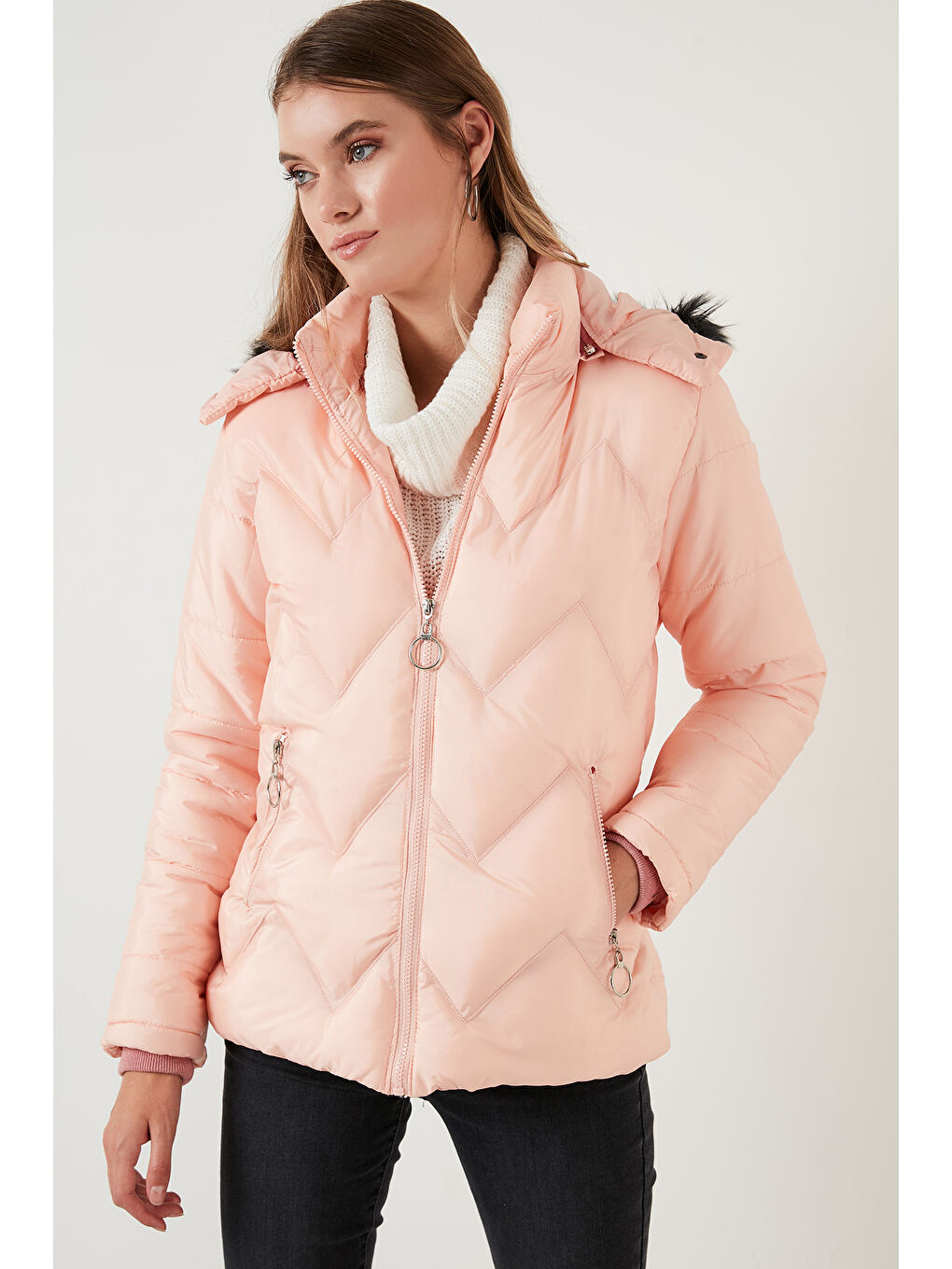 Pembe Tüylü Kapüşonlu Cepli Mont 5769009-3