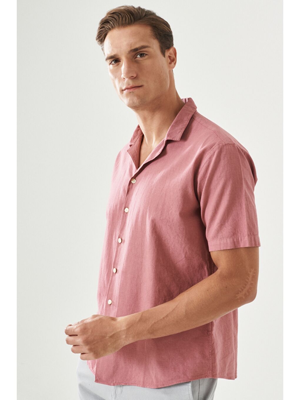 Erkek Bordo Comfort Fit Mono Yaka Kısa Kollu Düz Keten Gömlek-5