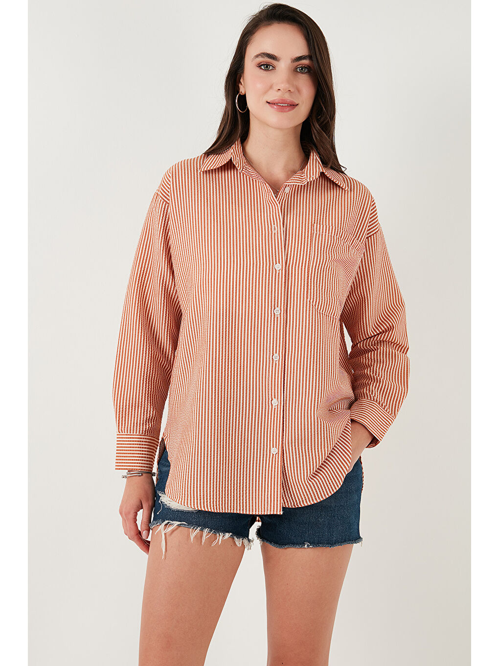 Kahverengi Regular Fit Uzun Kollu Cepli Çizgili Kadın Gömlek 6772895-4