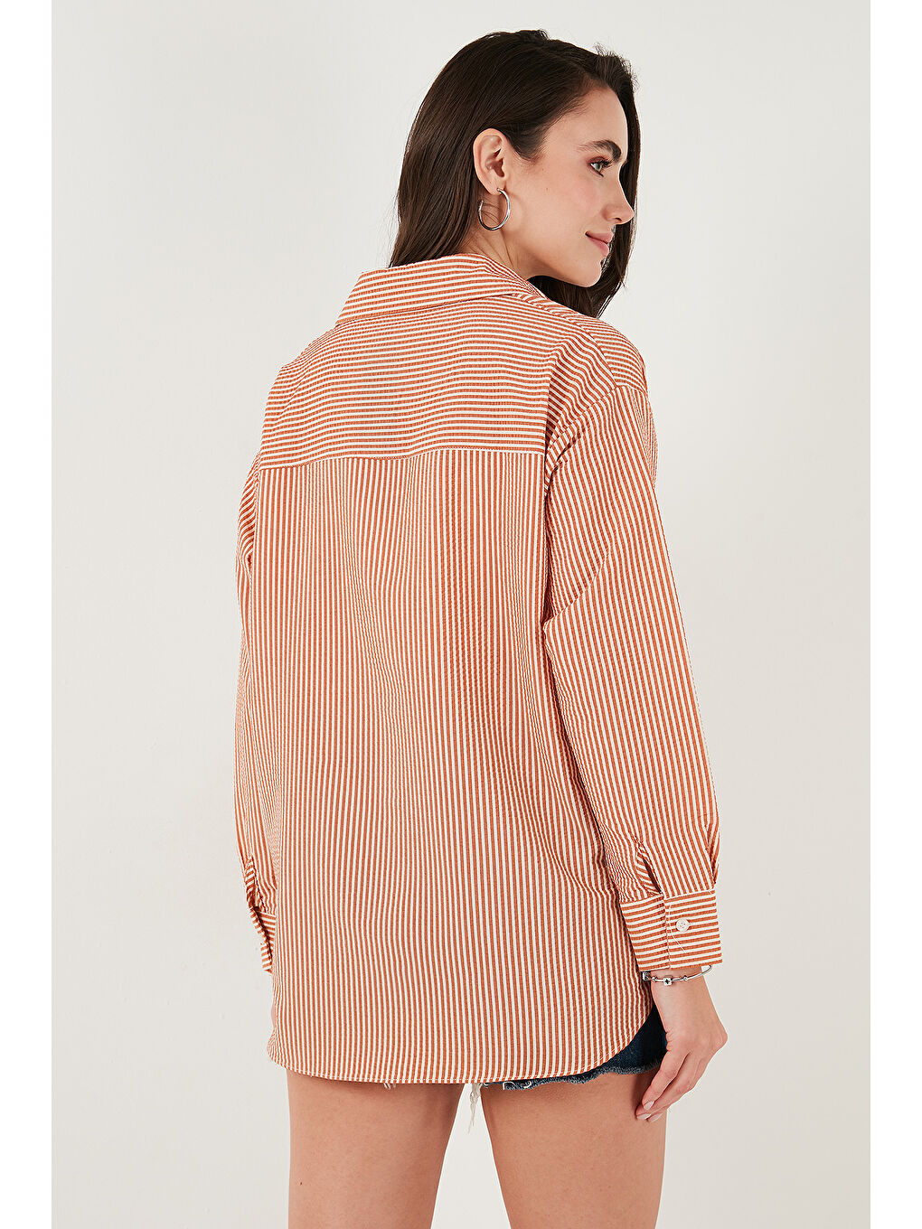 Kahverengi Regular Fit Uzun Kollu Cepli Çizgili Kadın Gömlek 6772895-6