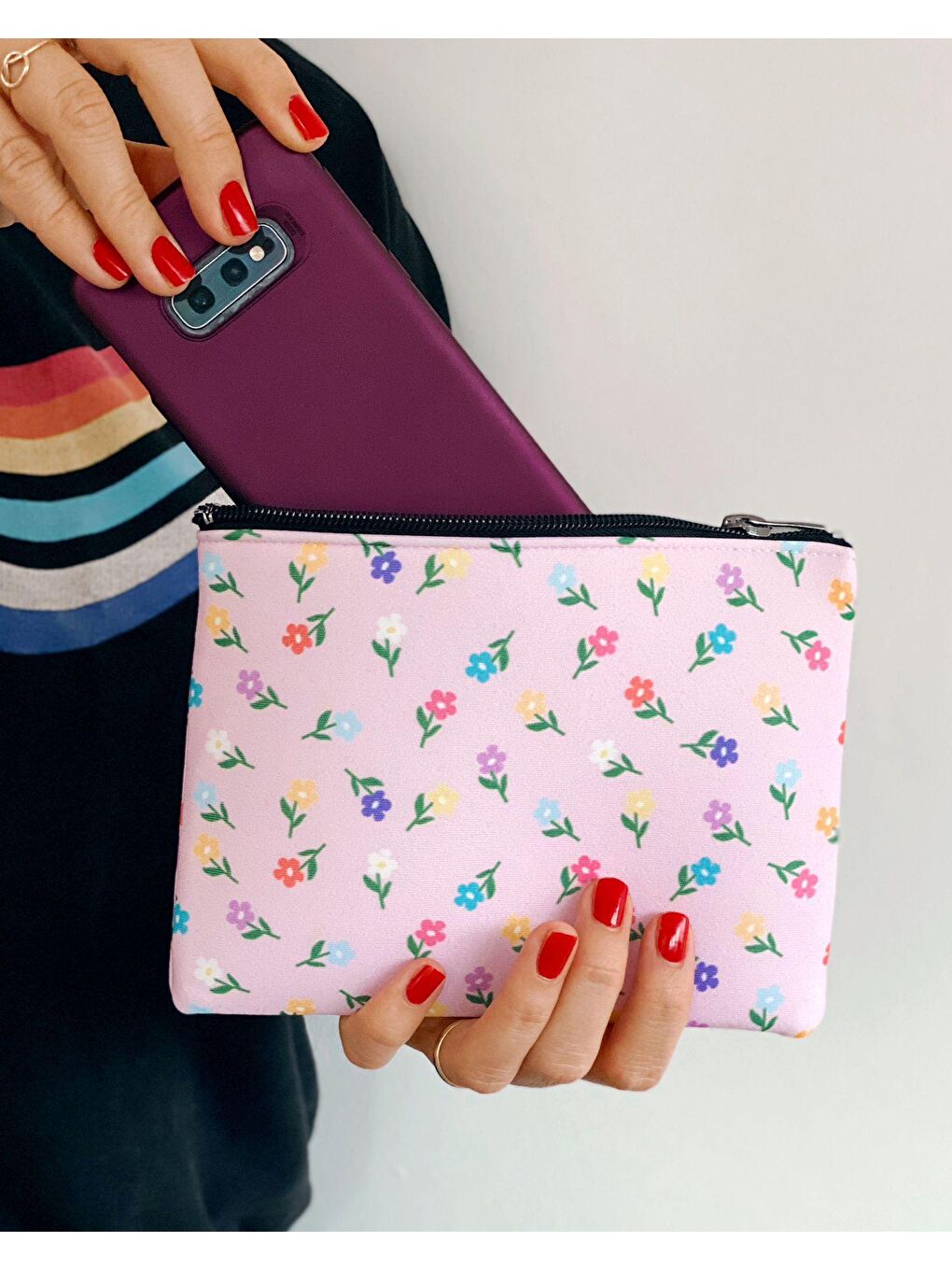 Bikutumutluluk Pudra Pembe Rengarenk Çiçekli Makyaj Çantası Clutch