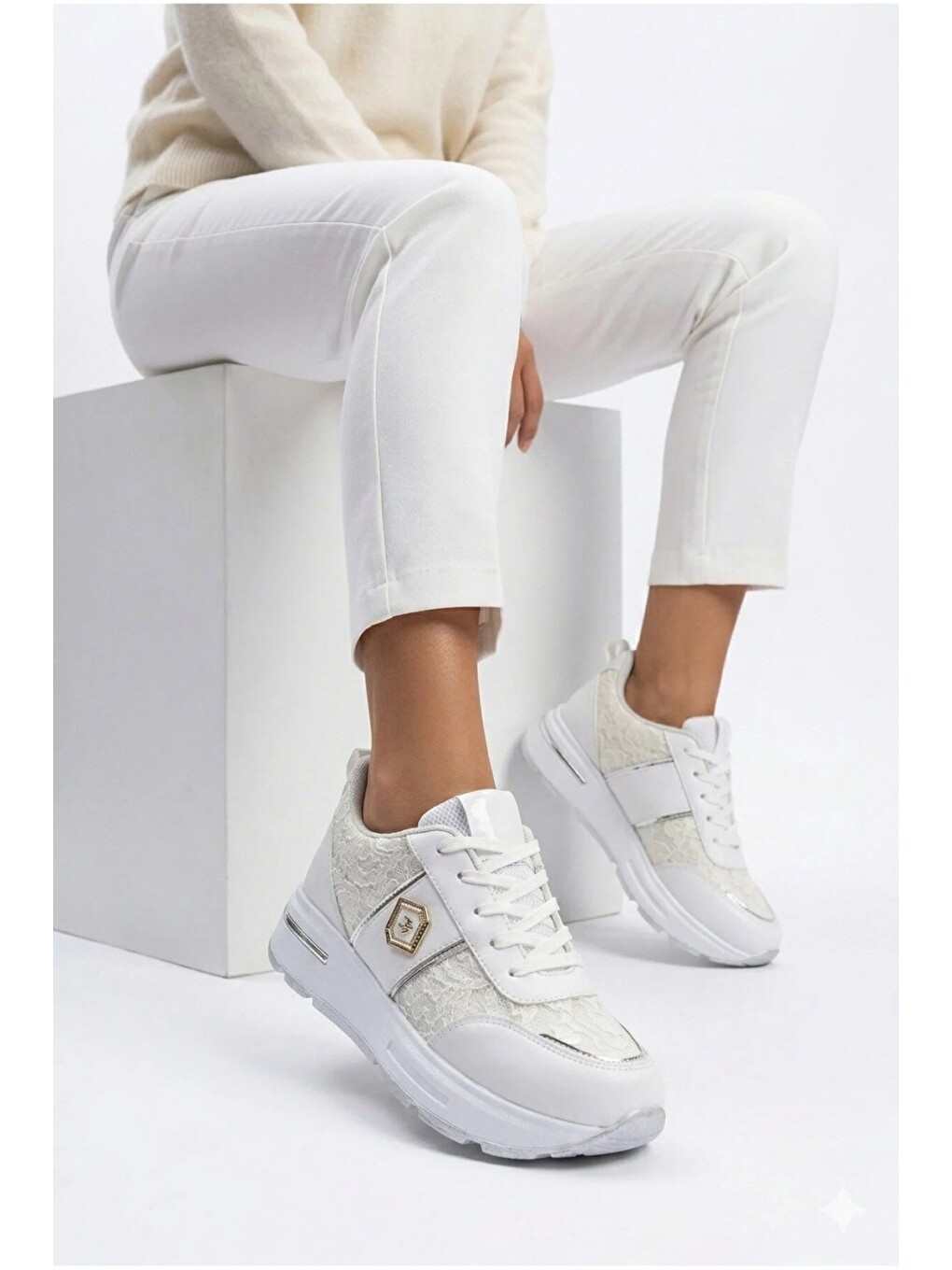 Beyaz Dantel Detaylı Trend 5 Cm Platform Yüksek Taban Kadın Sneaker Spor Ayakkabı-2