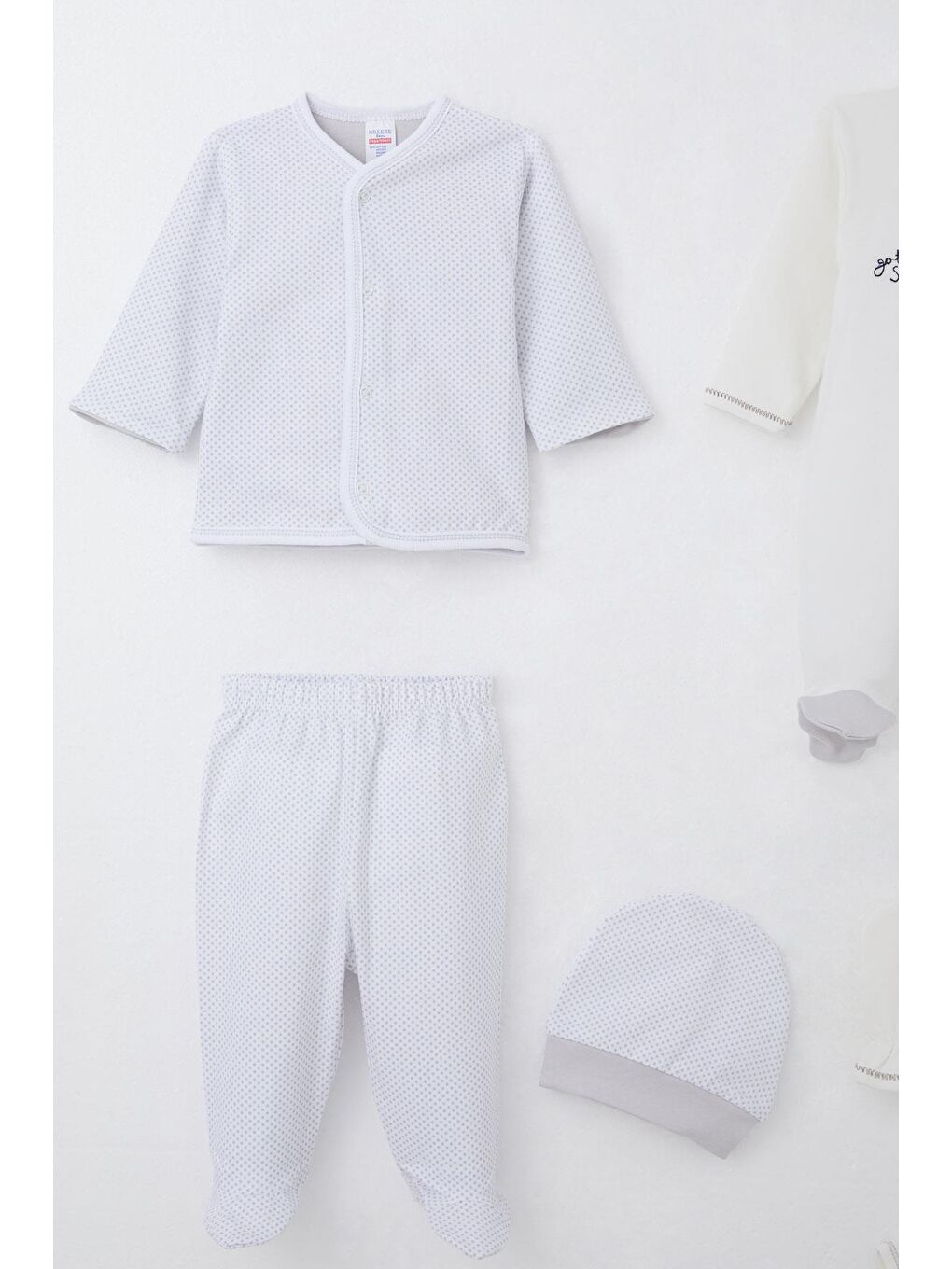 Erkek Bebek Hastane Çıkışı 8 Li Yelkenli Kanaviçe İşlemeli Ekru (0-3 Ay)-2