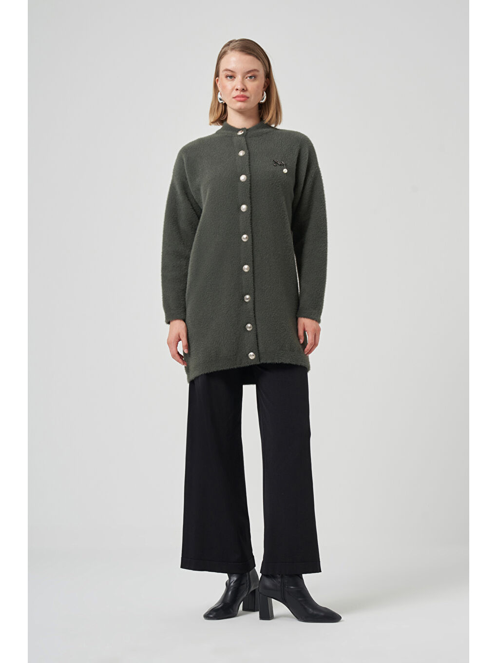 Gri Düğme Detay Angora Hırka 7005 Füme-3