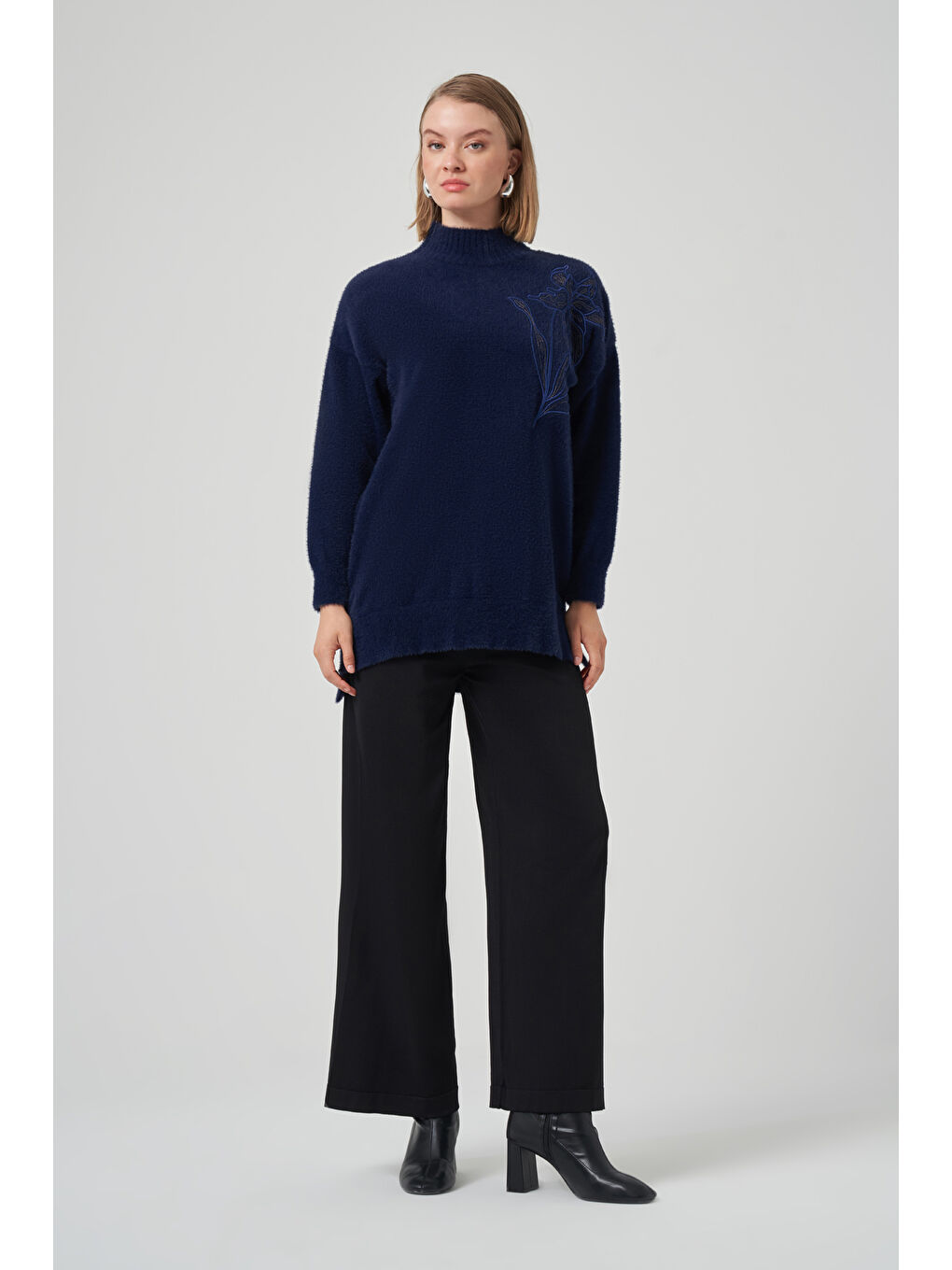 Nakış Detay Angora Kazak 7004 Lacivert-4