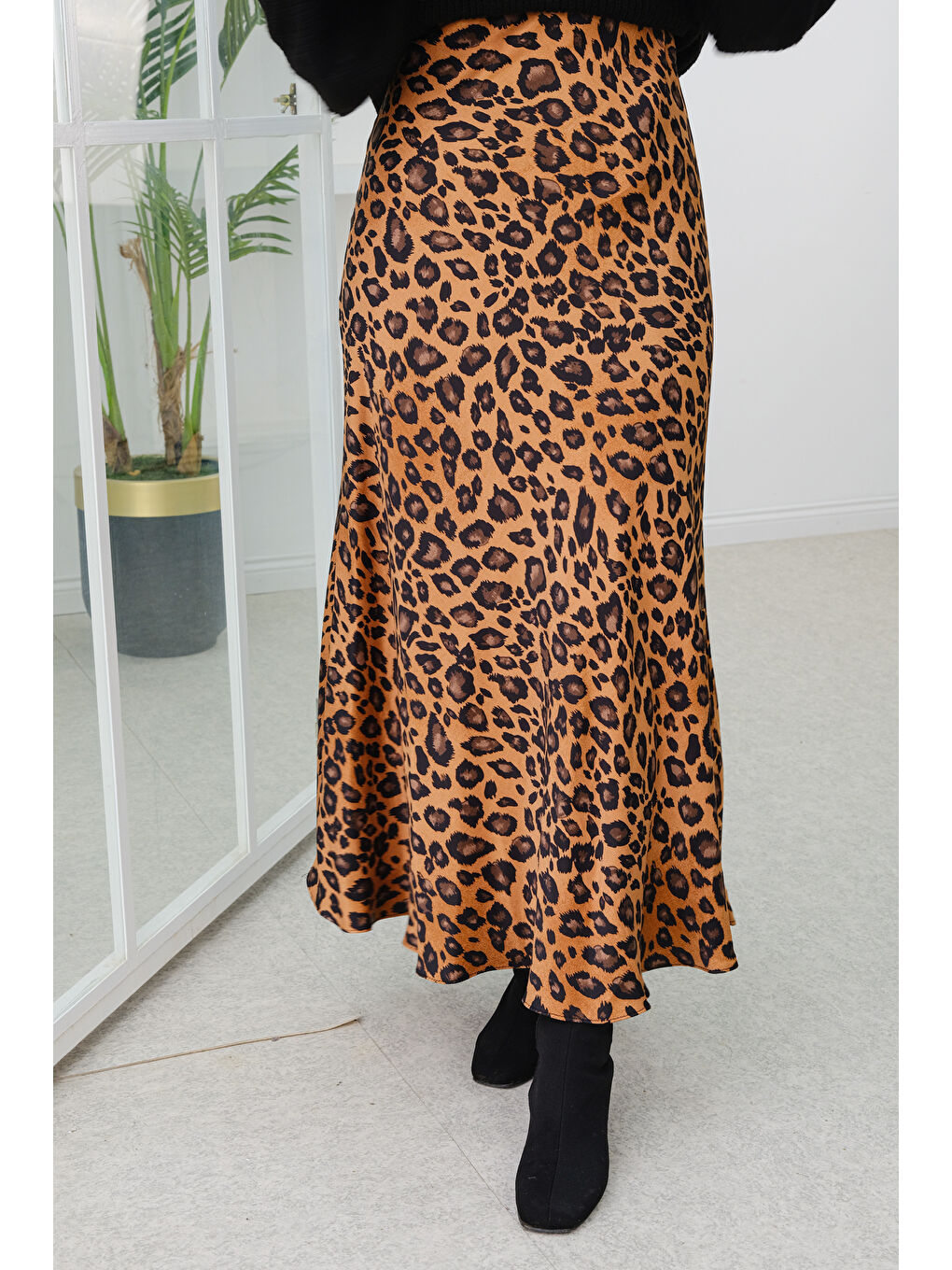 Leopar Desen Saten Etek Kahverengi-1