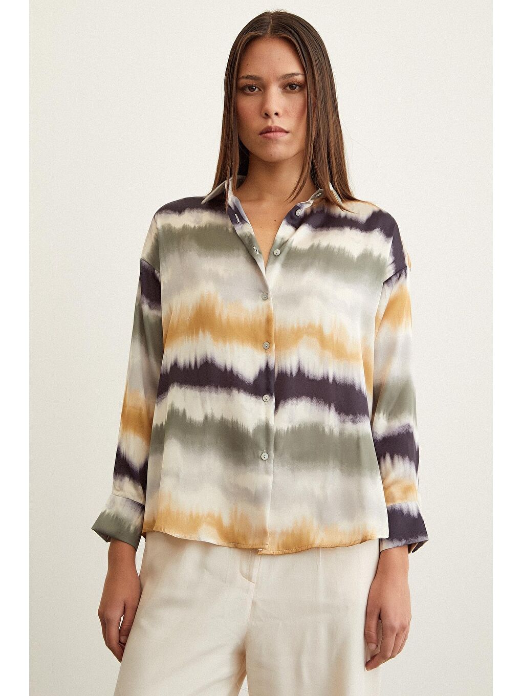 Haki Sulu Boya Desenli Gömlek-1