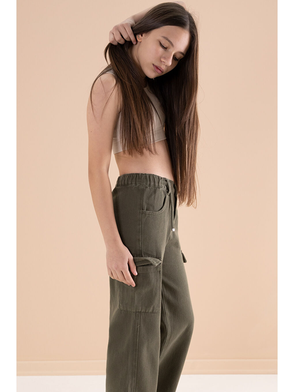 Haki Geniş Paça Beli Bağcıklı Kız Çocuk Kargo Cepli Jean Pantolon 20134-3