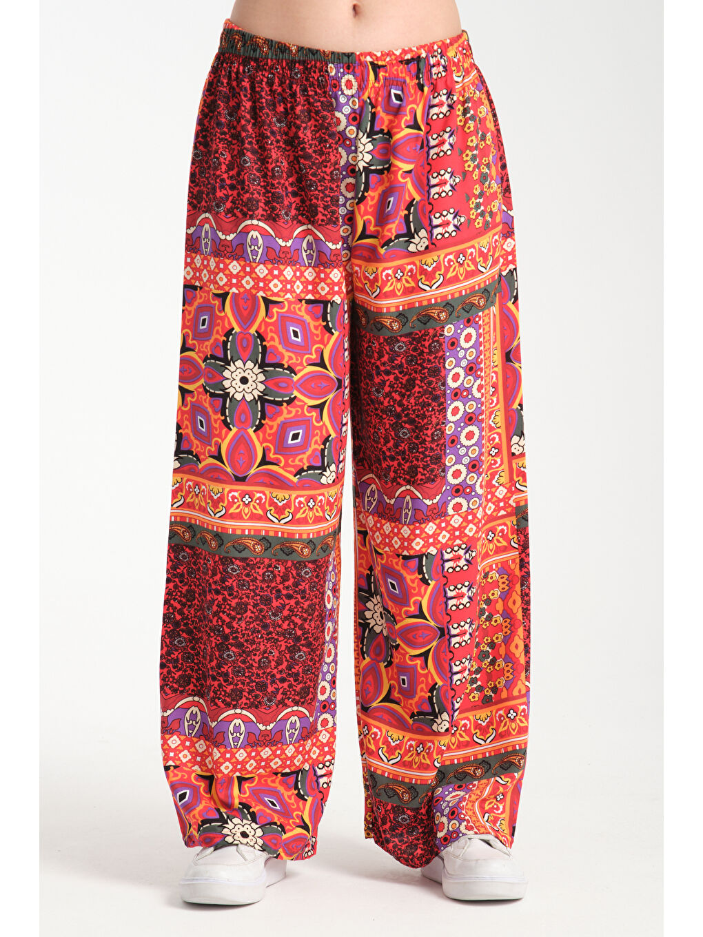 Kırmızı Kadın Desenli Dökümlü Viskon Pantolon 1072