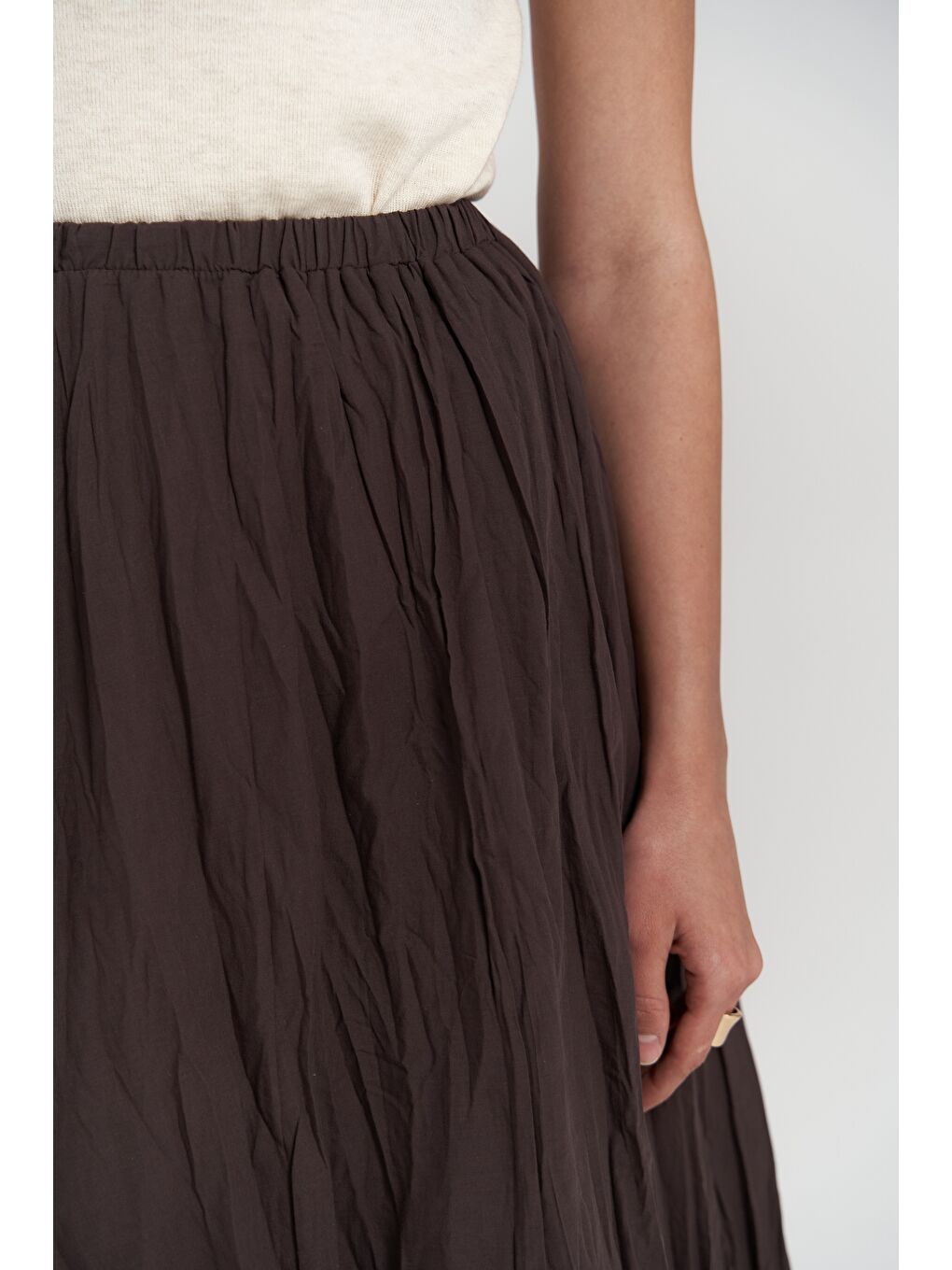 Kahverengi Jayla Kırışık Detay Uzun Kahve Etek-6