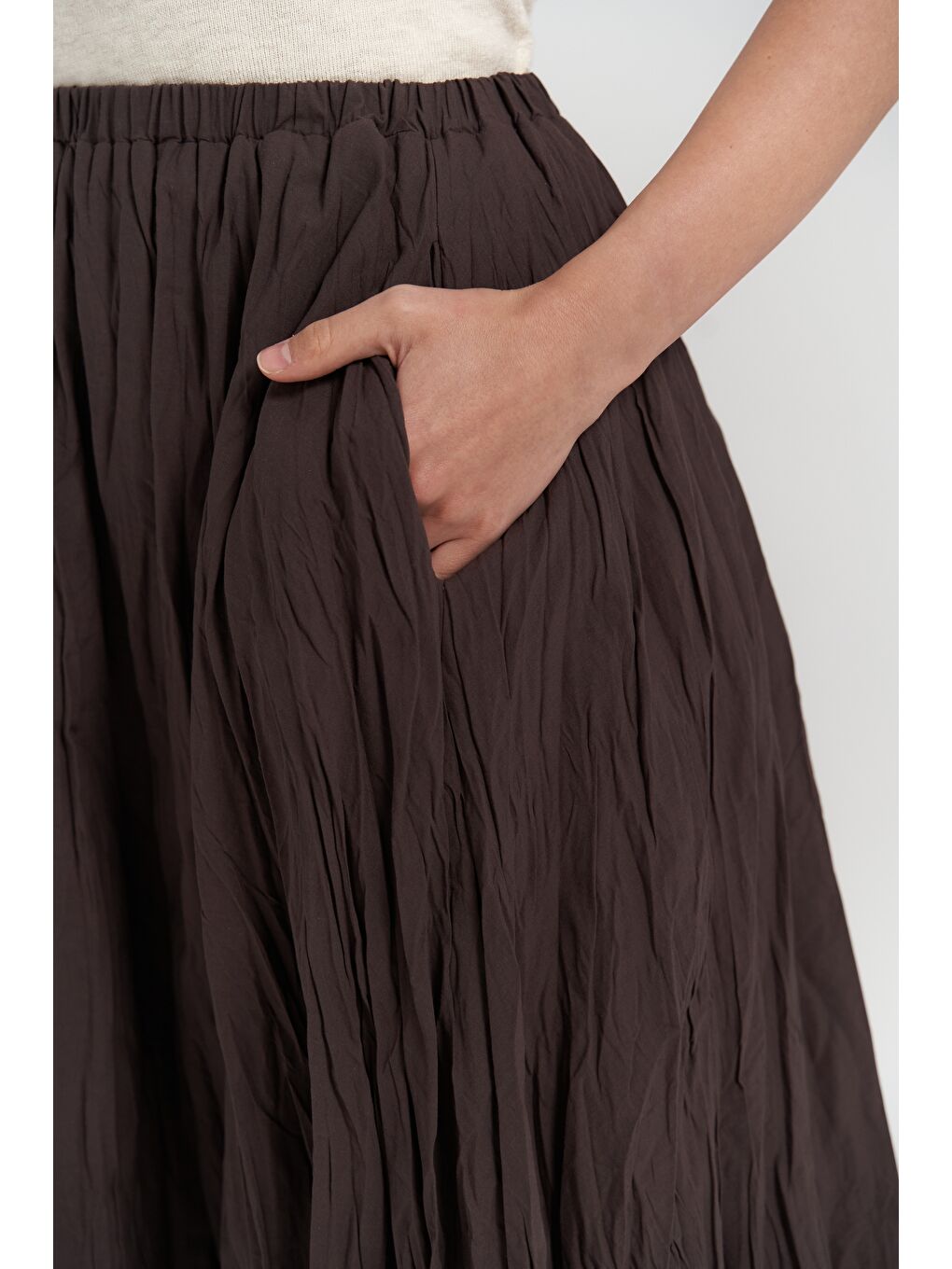 Kahverengi Jayla Kırışık Detay Uzun Kahve Etek-7