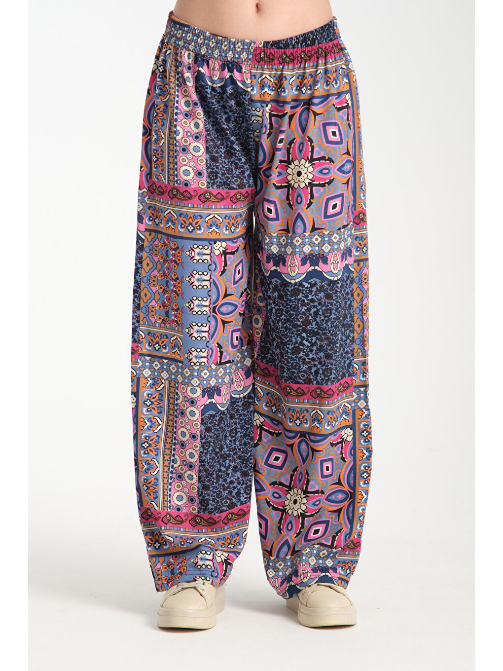 Mavi Kadın Desenli Dökümlü Viskon Pantolon 1072