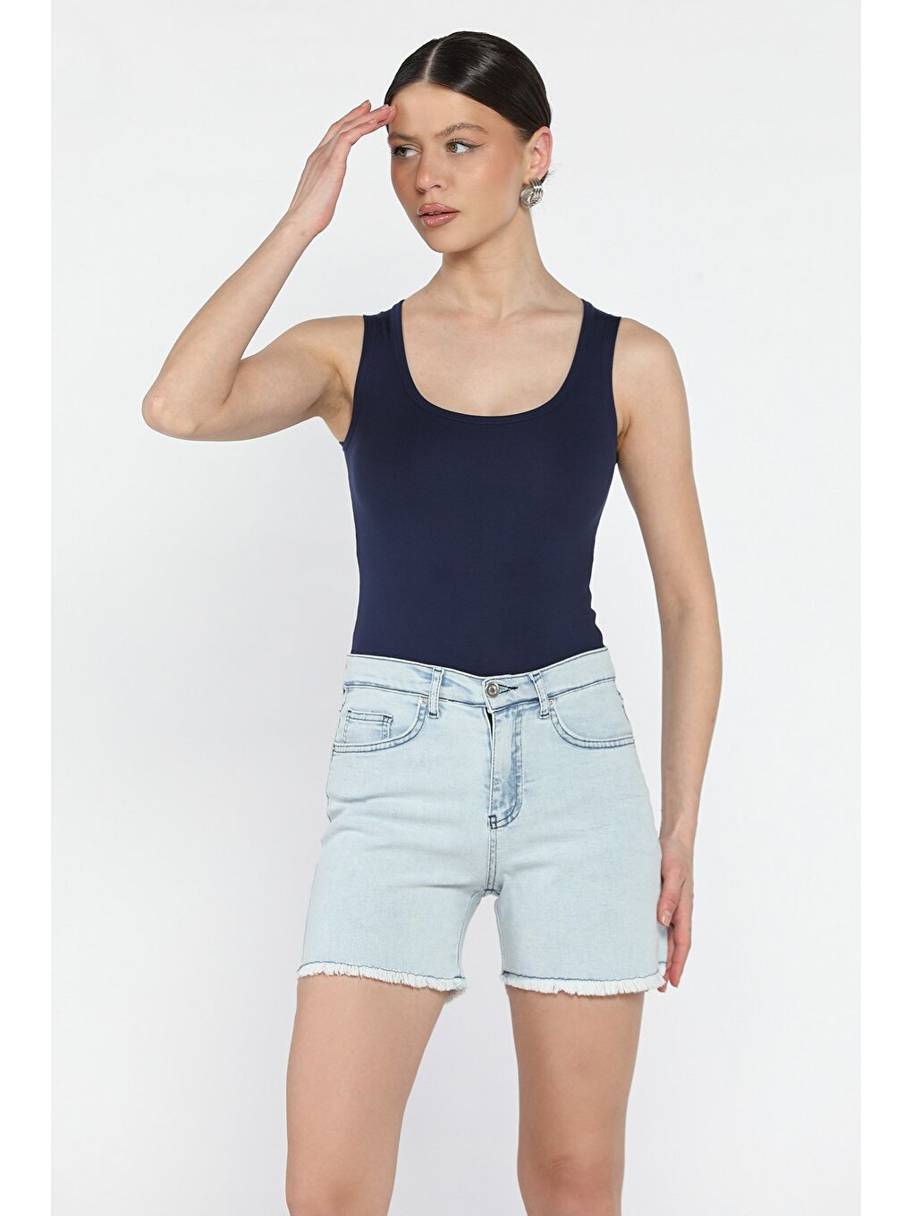 Mavi Kadın Paça Püsküllü Yüksek Bel Jean Şort-1